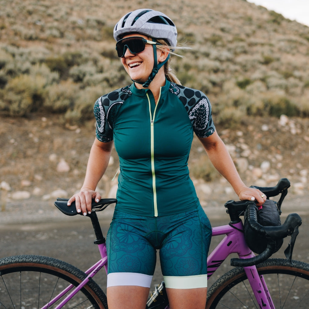 [Spruce Roots] Gem Jersey spruce roots worn with alyssa chammy on gravel bike