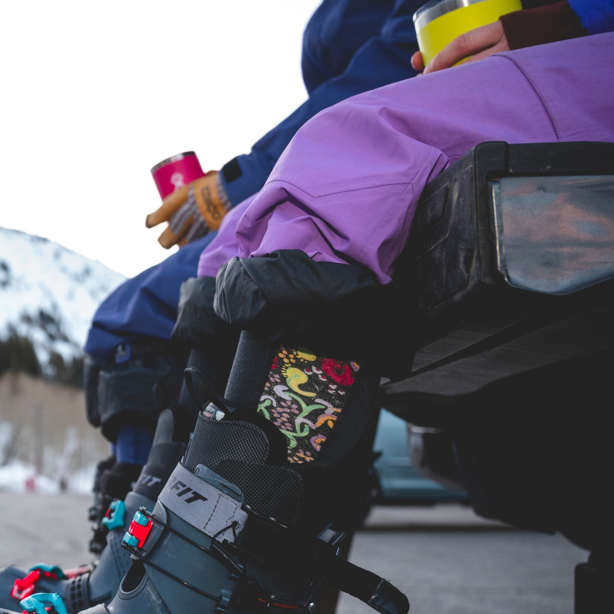 [Understory Blocked] Understory blocked leggings poking through rolled up ski pants 