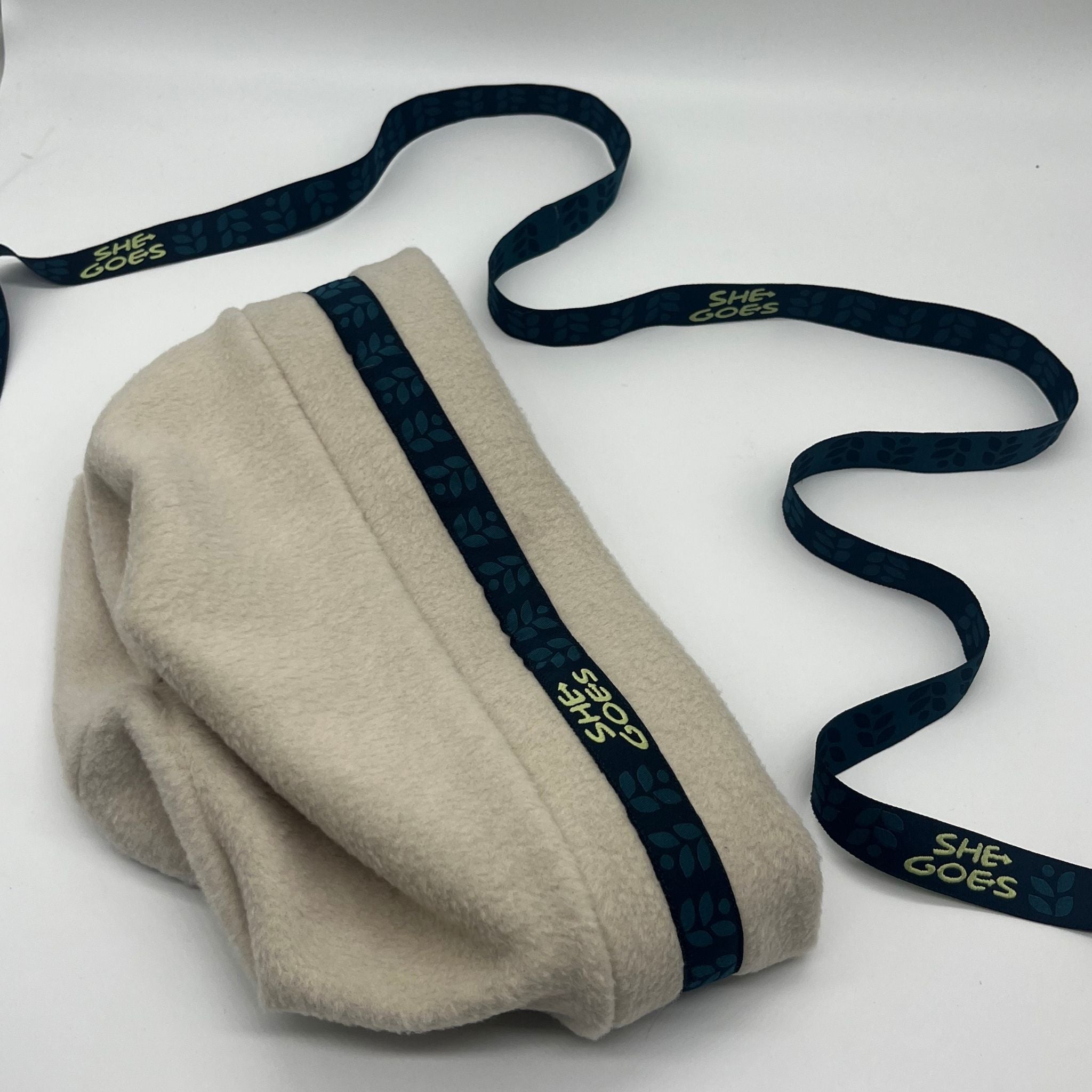 She Goes Back Cinch Hat