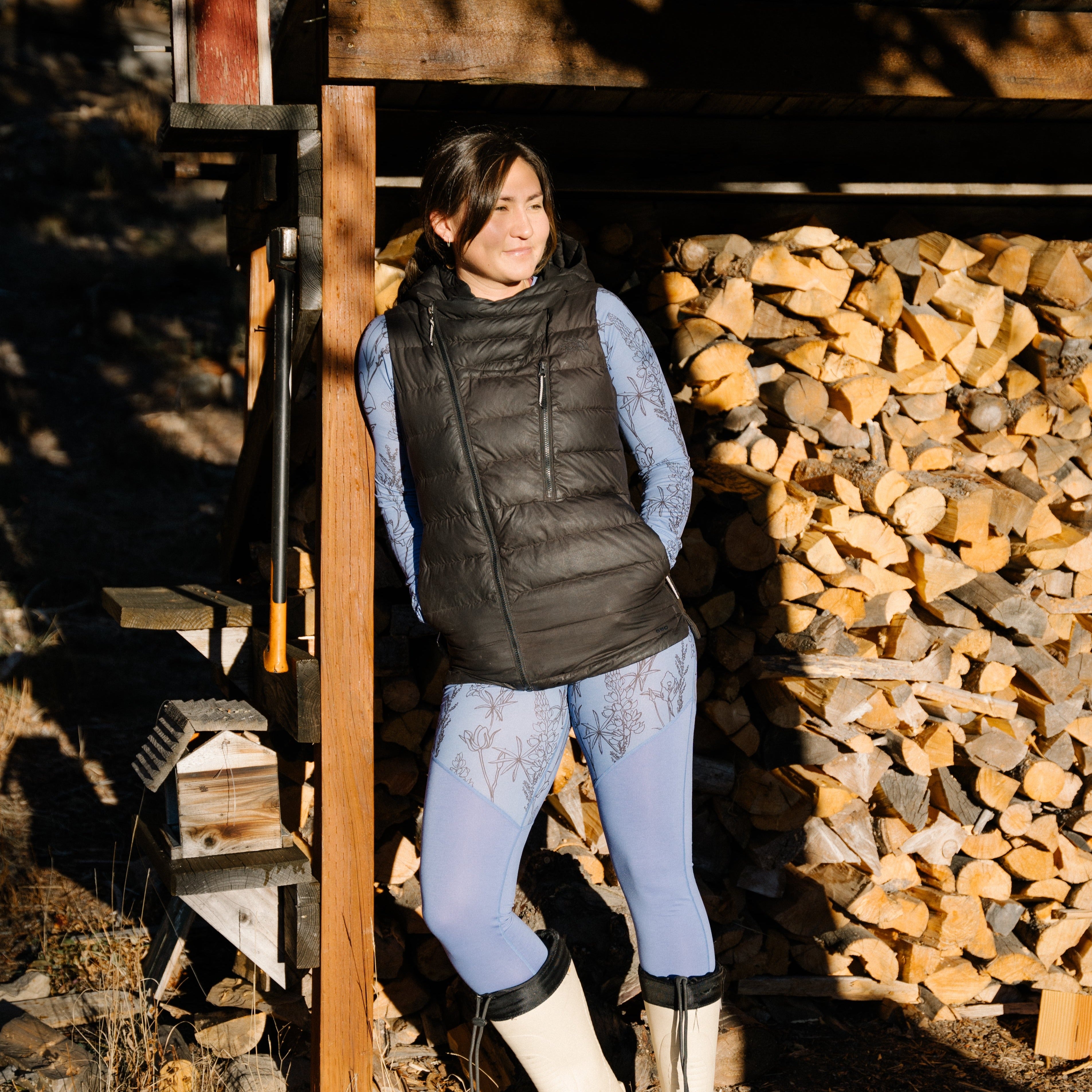 [Alpine Bloom] Woman Wearing Baselayer Top With Vest