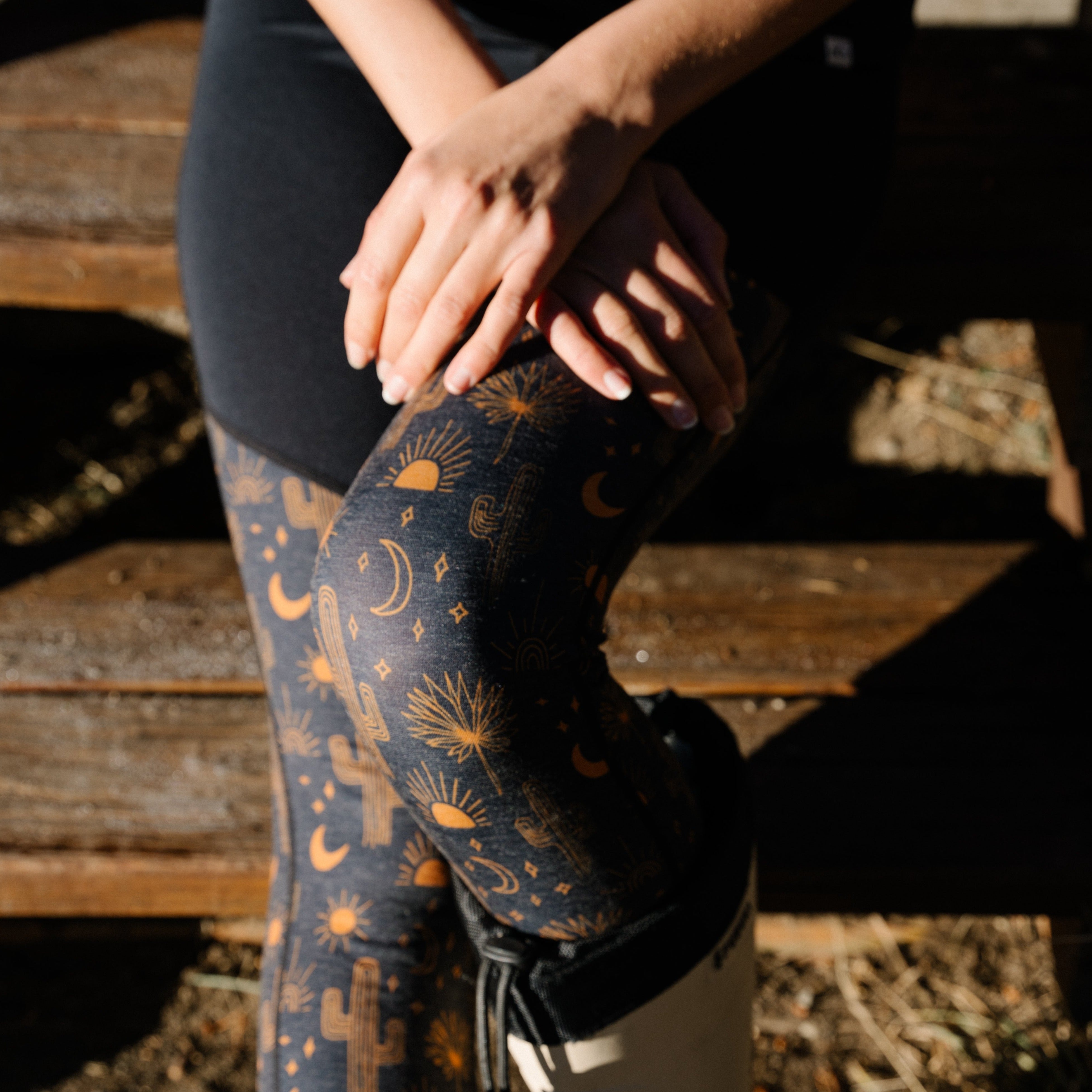 [Desert Dream] Jane Legging Lite Baselayer Fabric Detail