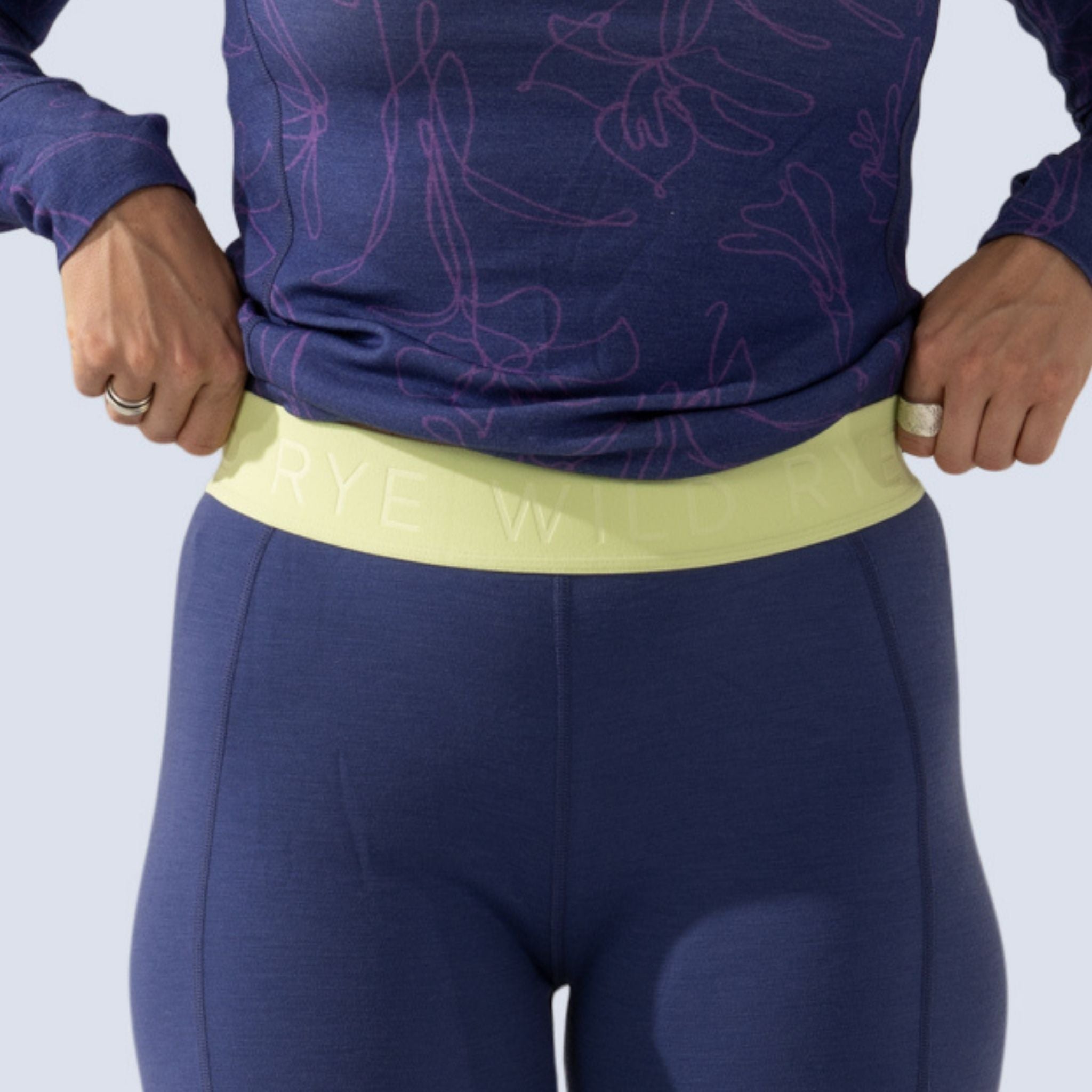 [Storm] green waistband detail