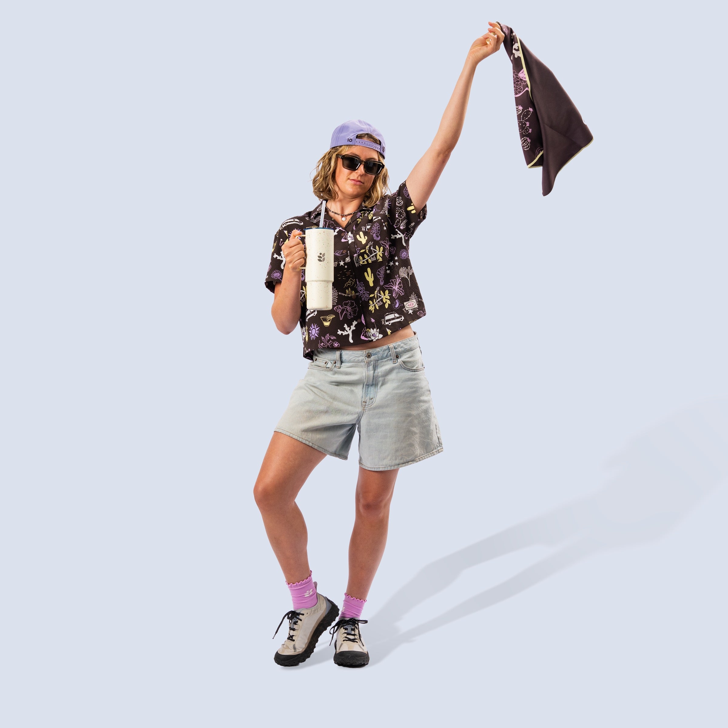 [Rose] Woman wearing birthday collection items