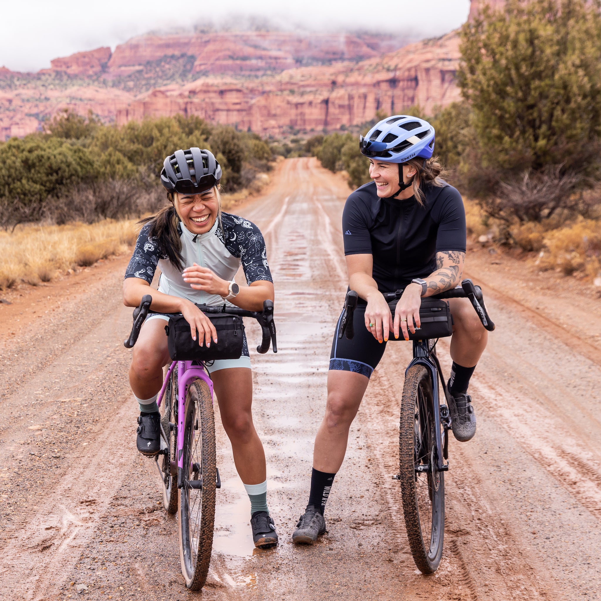 [Witchy Woman] Girls Wearing Gem Distance Jerseys on Bikes