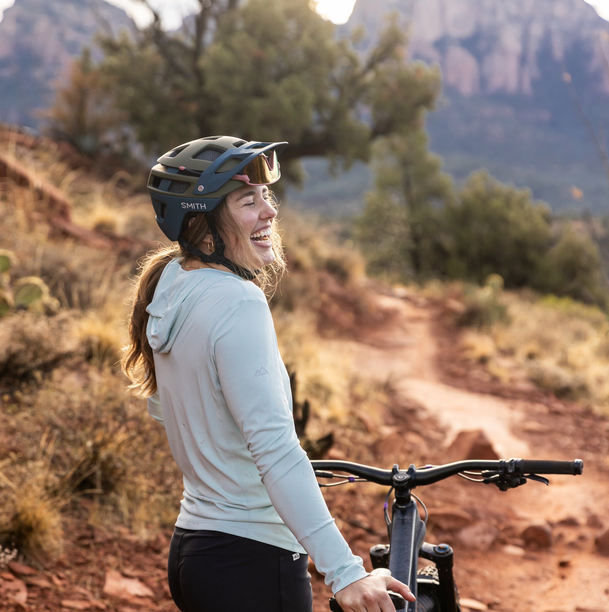 [Mist] Woman Laughing in Sawyer Sunshirt