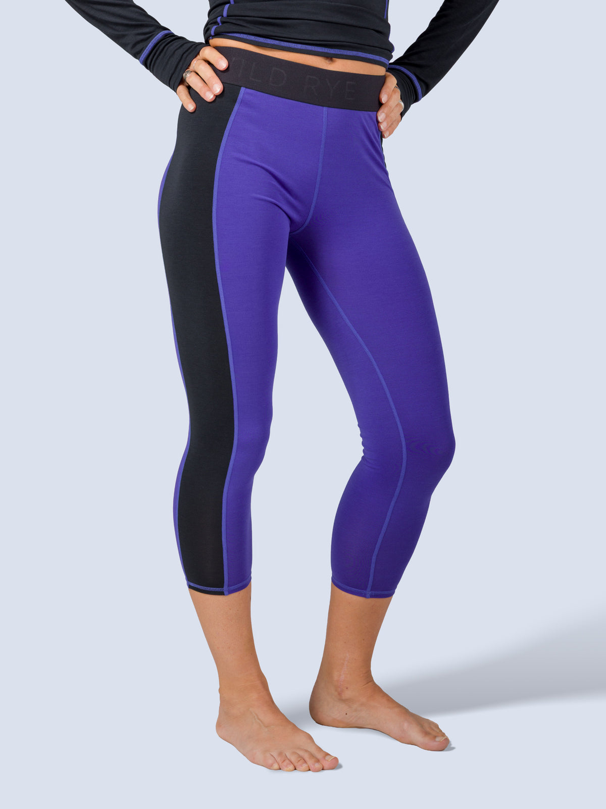 [Lapis Blocked] Bassett LITE Legging in lapis blocked, on model front crop view
