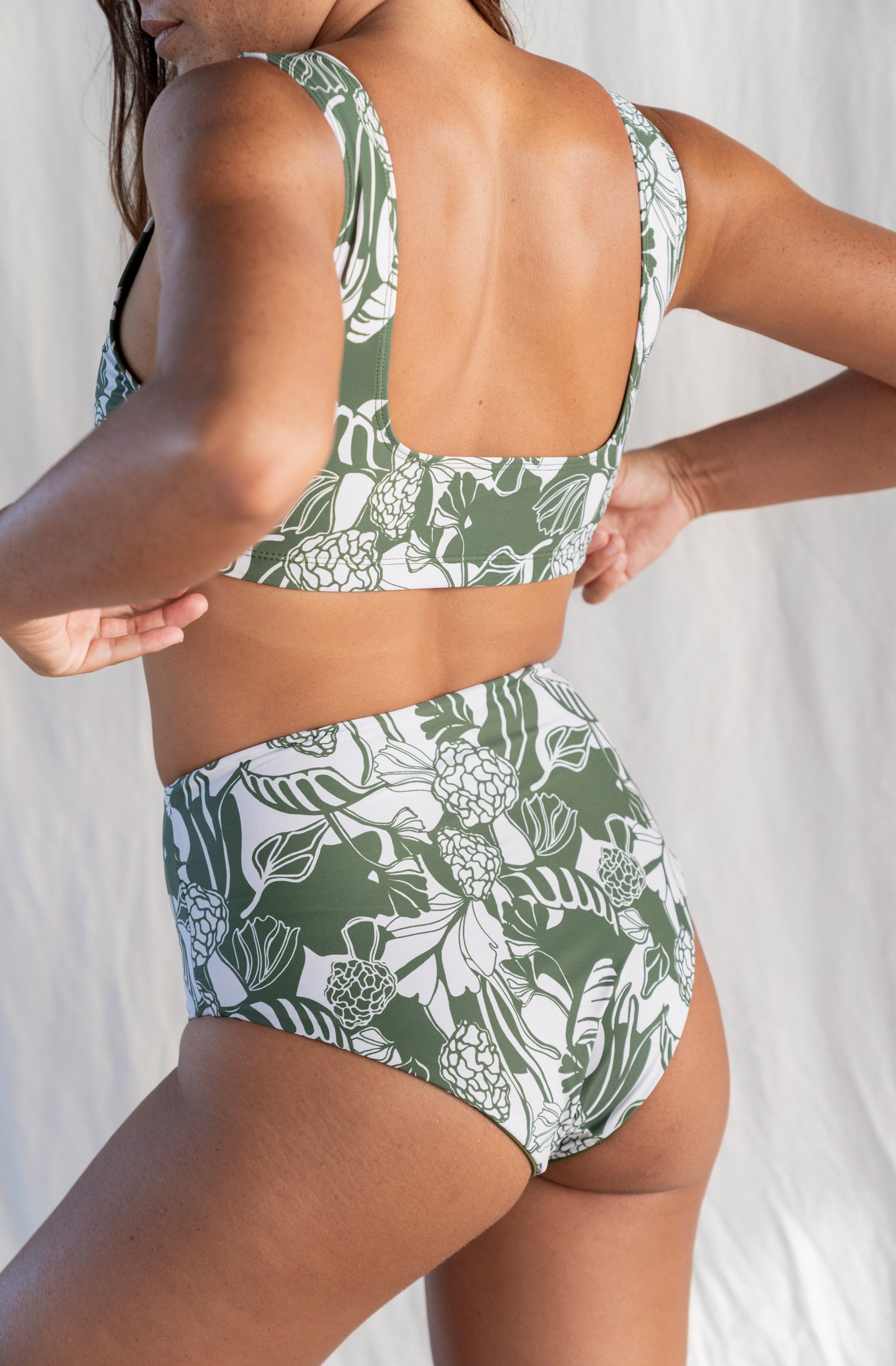 [Olive You Morchella] Wild Rye x September collab swimsuit bikini top on model 3 -  back crop view