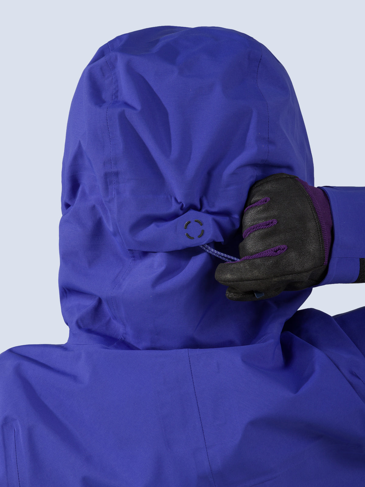 [Lapis] Heyburn 3L Jacket in lapis blue, hood adjustment detail