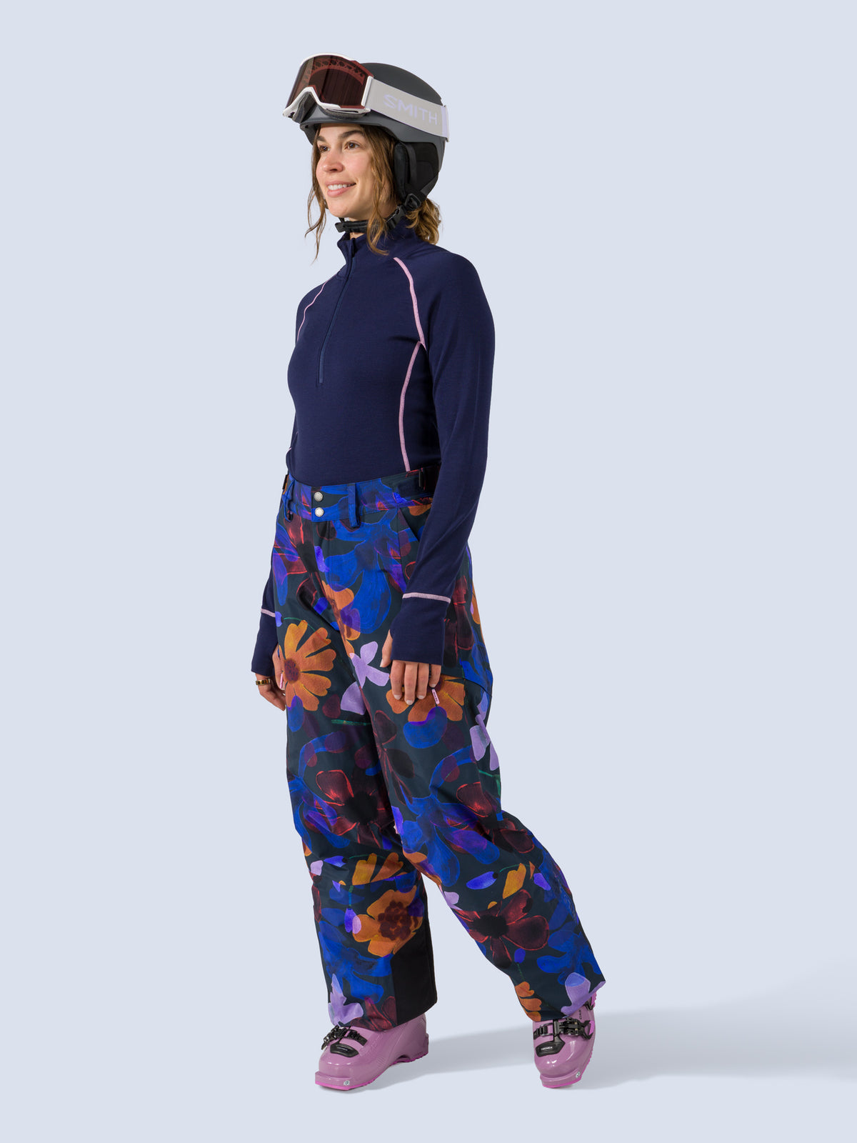 [Nightflora] Butterfield 3L Pant in nightflora floral print, on model side full body view