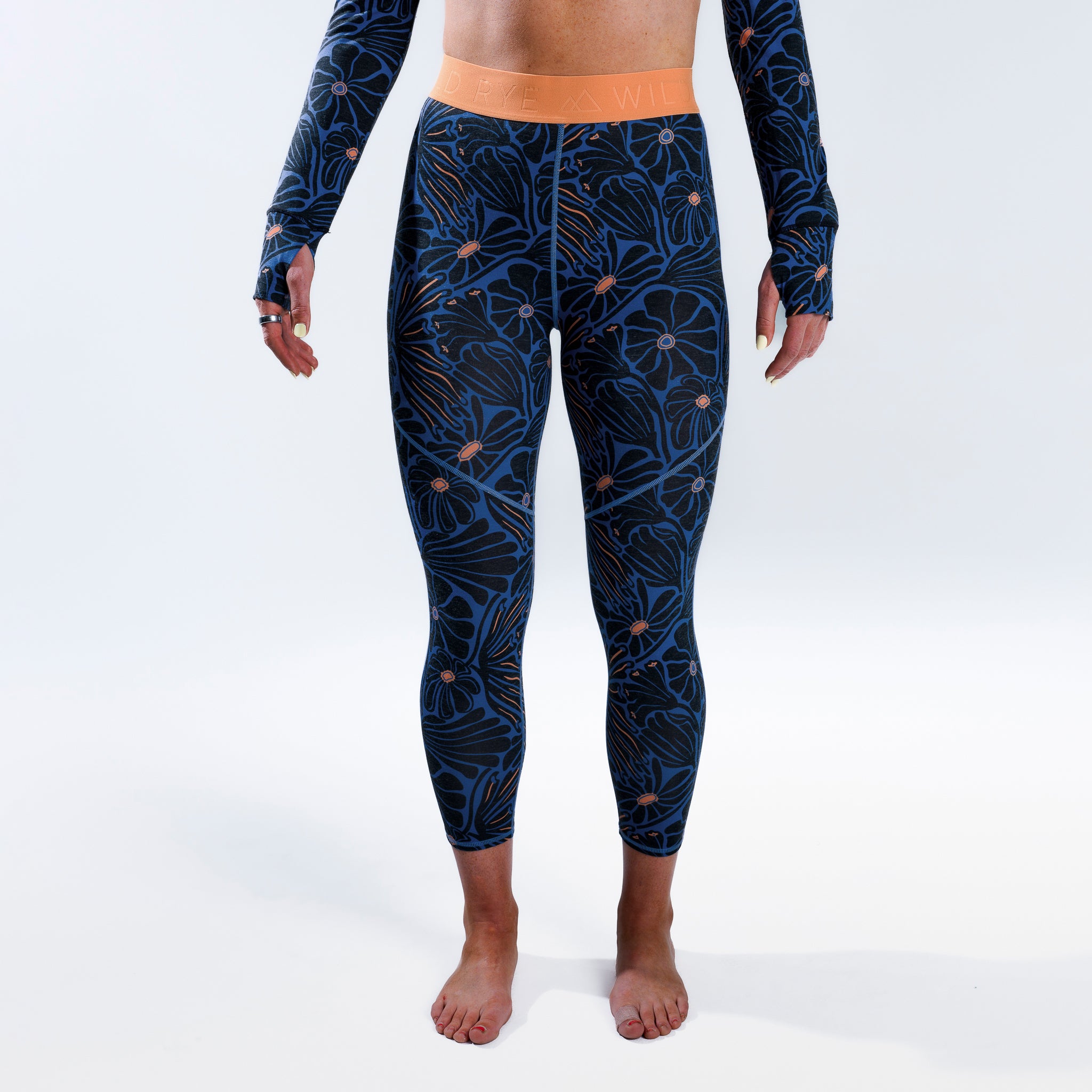 [Retro Riptide Bluebell] Floral printed baselayer legging front view