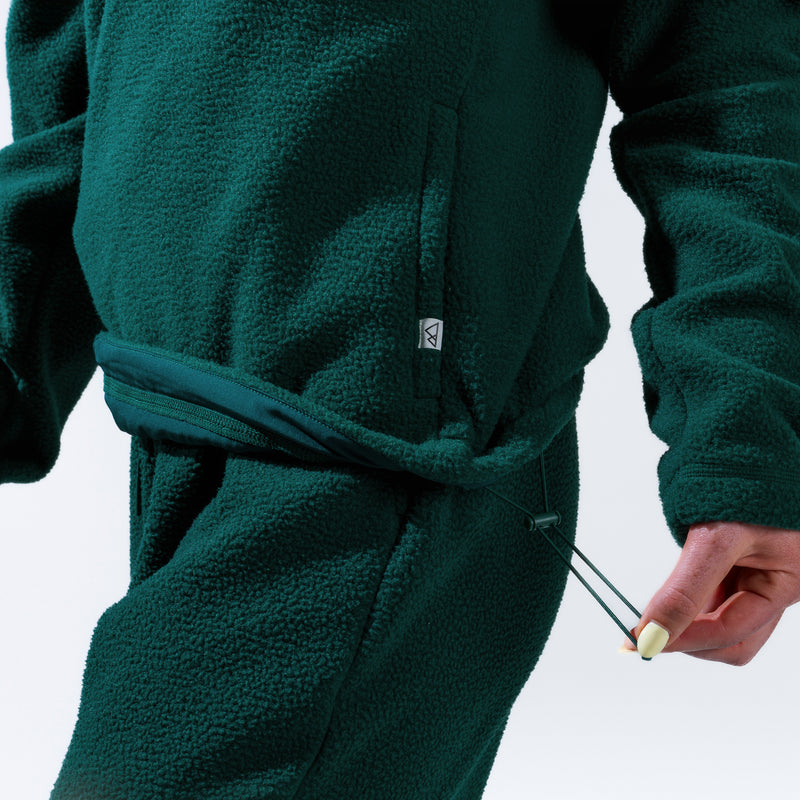 [Pine] Pine green fleece pullover hem cinch detail