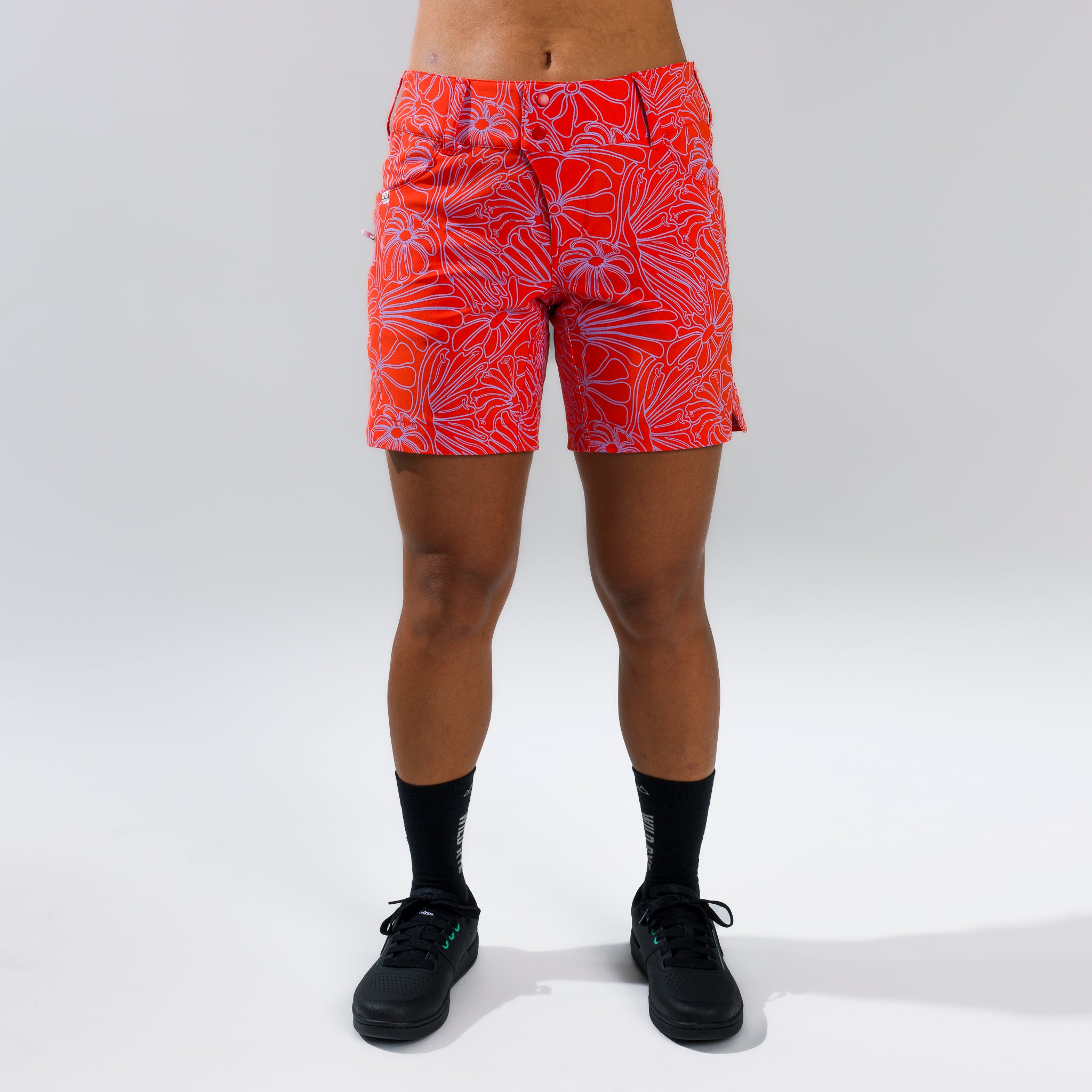 [Retro Riptide Strawberry] Women's Freda Short Retro Riptide Front Close View