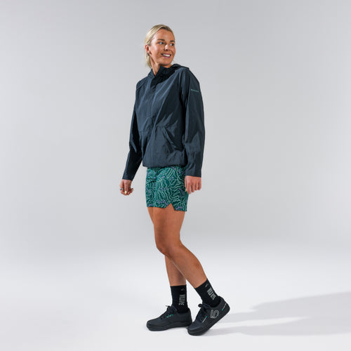 [Galacti Cacti] Women's Freda Short Galacti Cacti Side View Full body