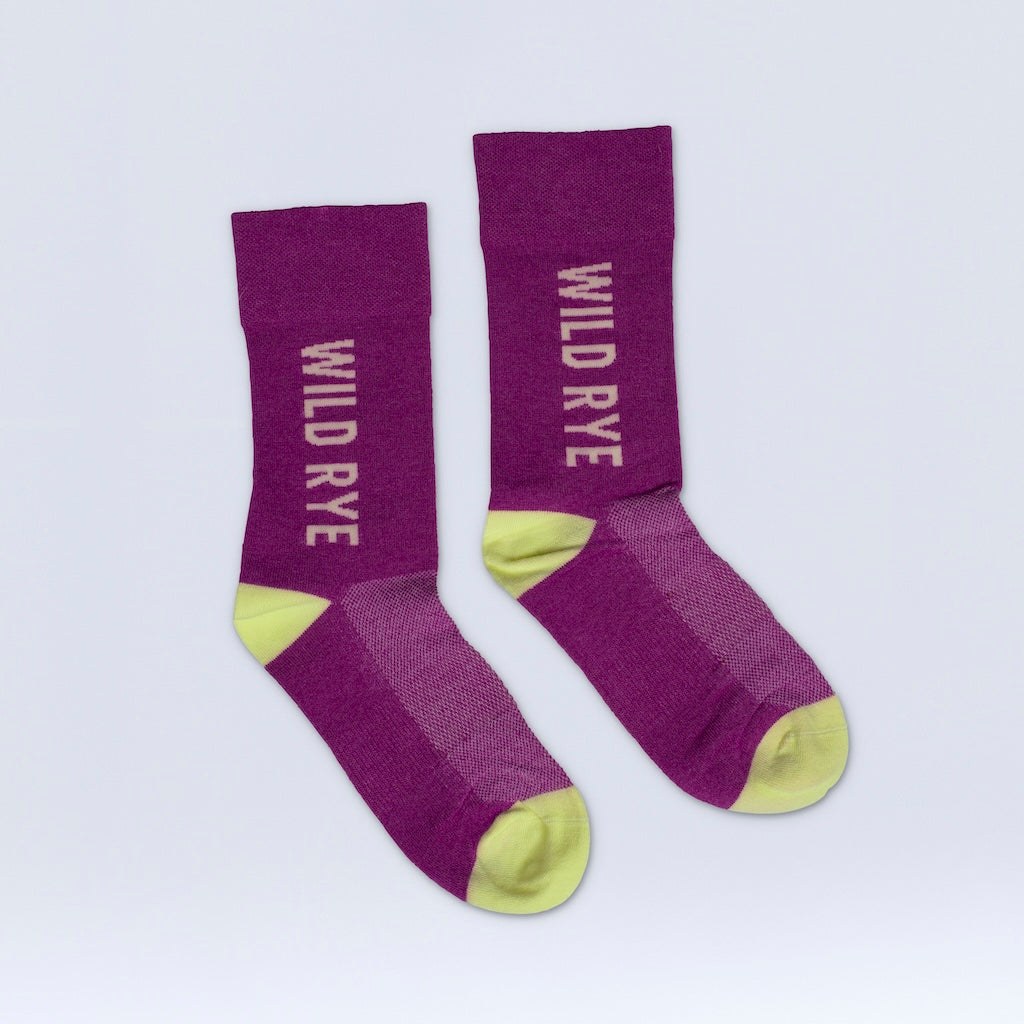 [Aster] Pink bike socks with green accents