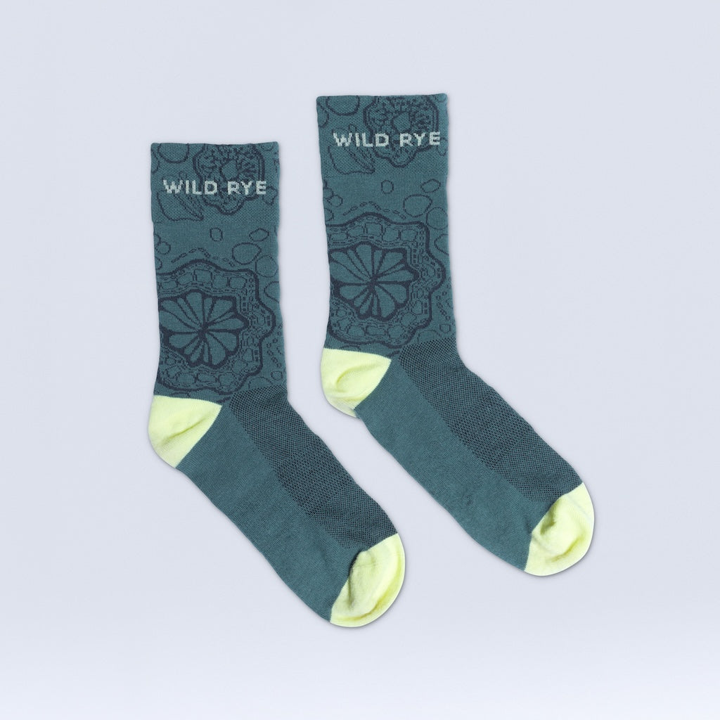 [Roots] Wild Rye x Smith collaboration bike socks