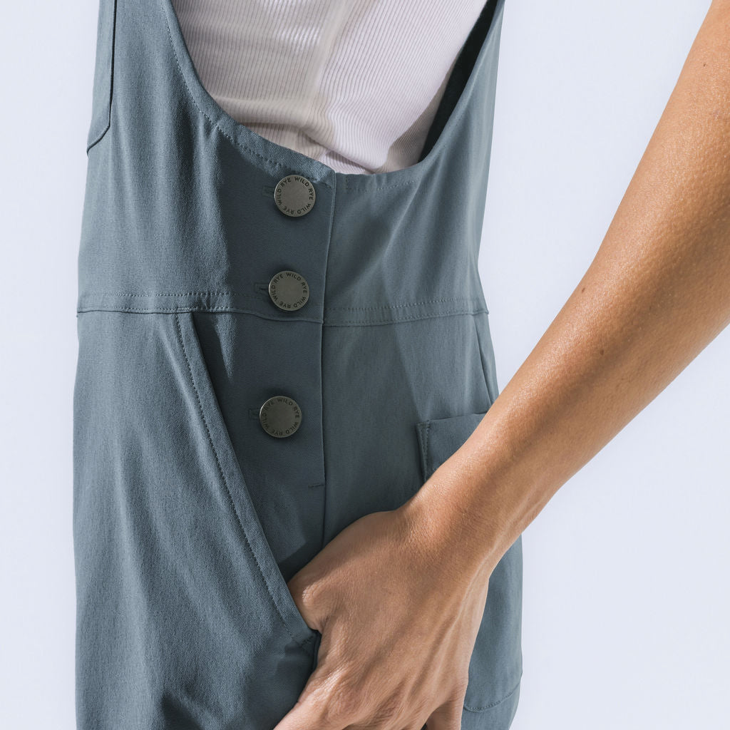 [Steel] Eeva Short Overalls steel side button detail