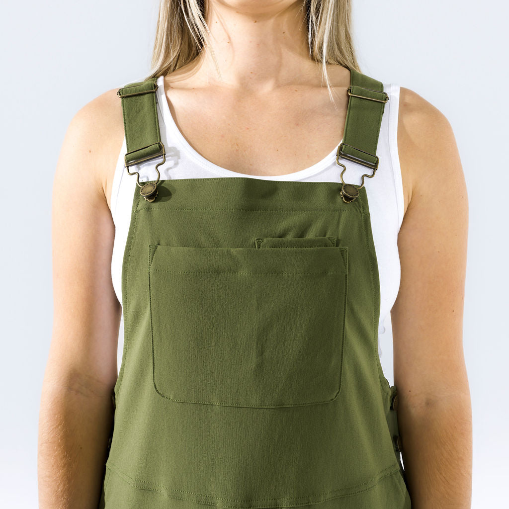 [Olive You] Eeva short overalls olive green front clasps and pocket detail