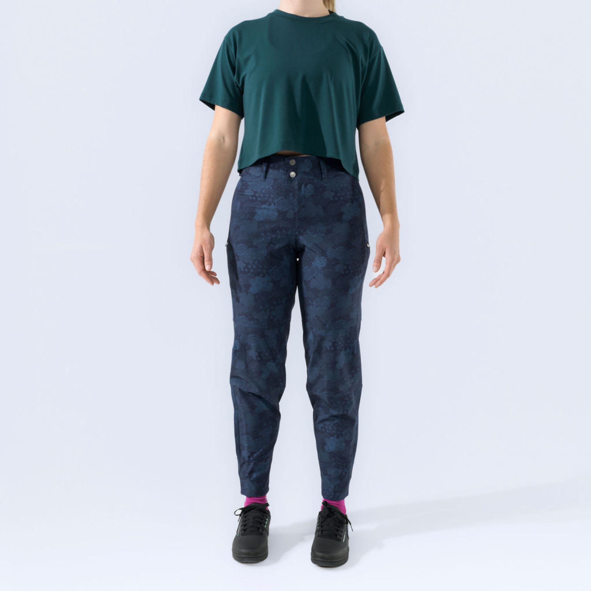 [Cloud Camo] Regan Bike Pant Cloud Camo front crop