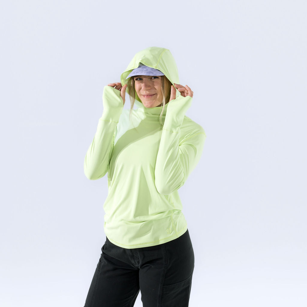 [Iced Matcha] Sawyer Sunshirt Matcha Front Crop With Hood Up