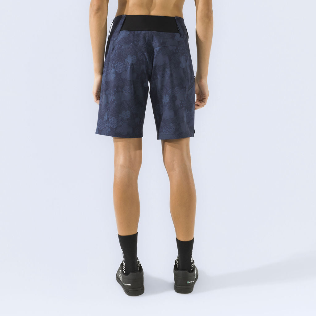 [Cloud Camo] Cloud Camo printed bike short back crop