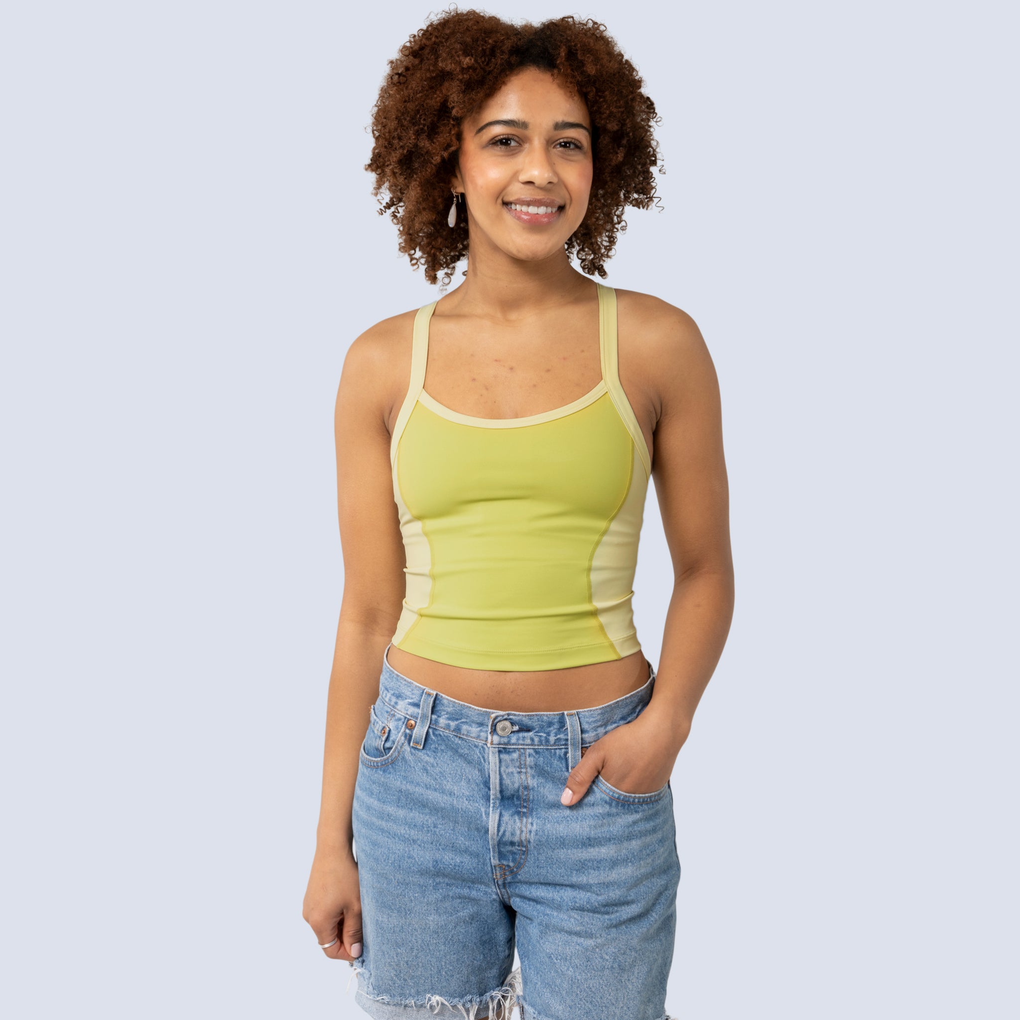 [Gecko Blocked] Lucille crop tank in yellow color block, on model front crop view
