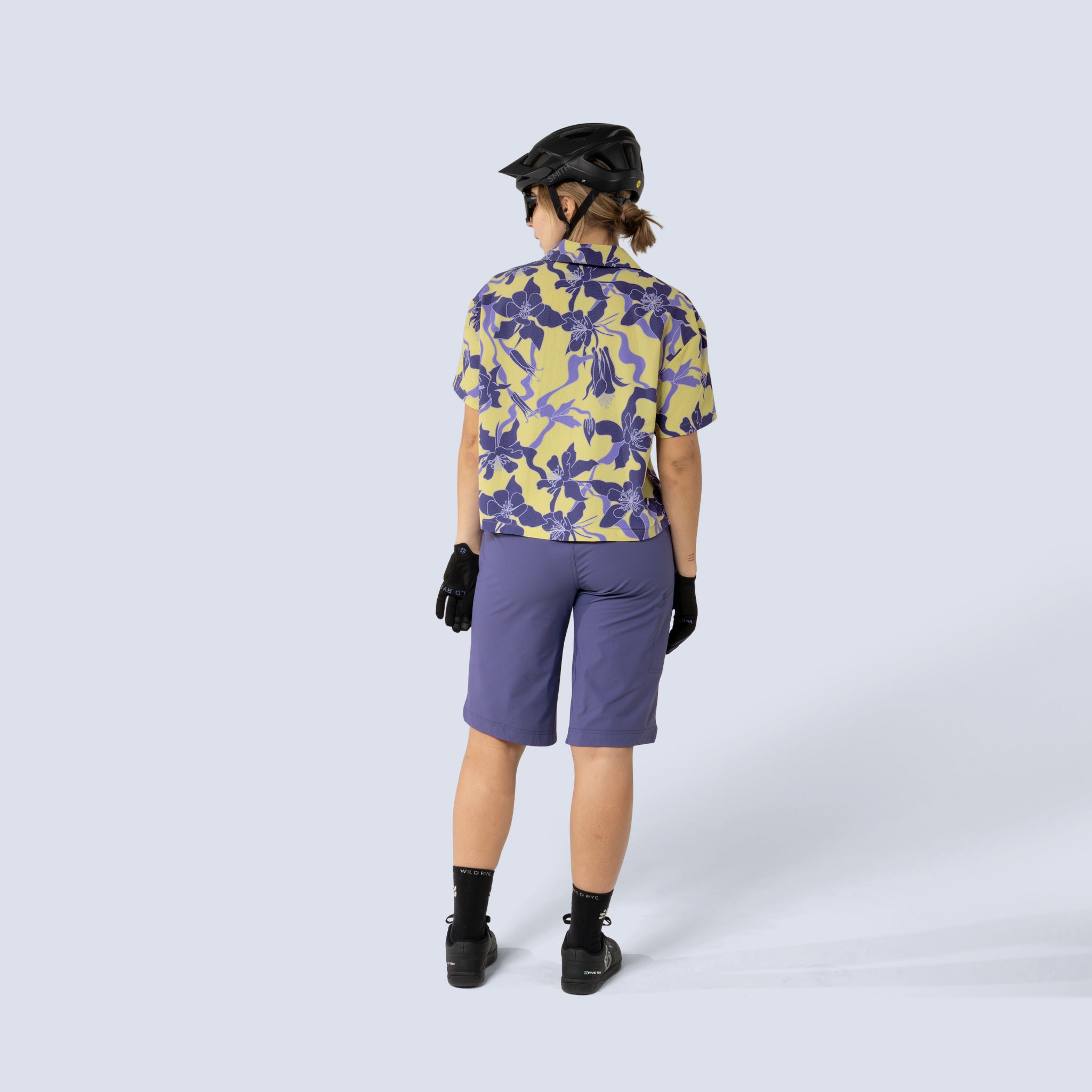 [Storm] Frankie 14.75" Short in storm, on model back full body view