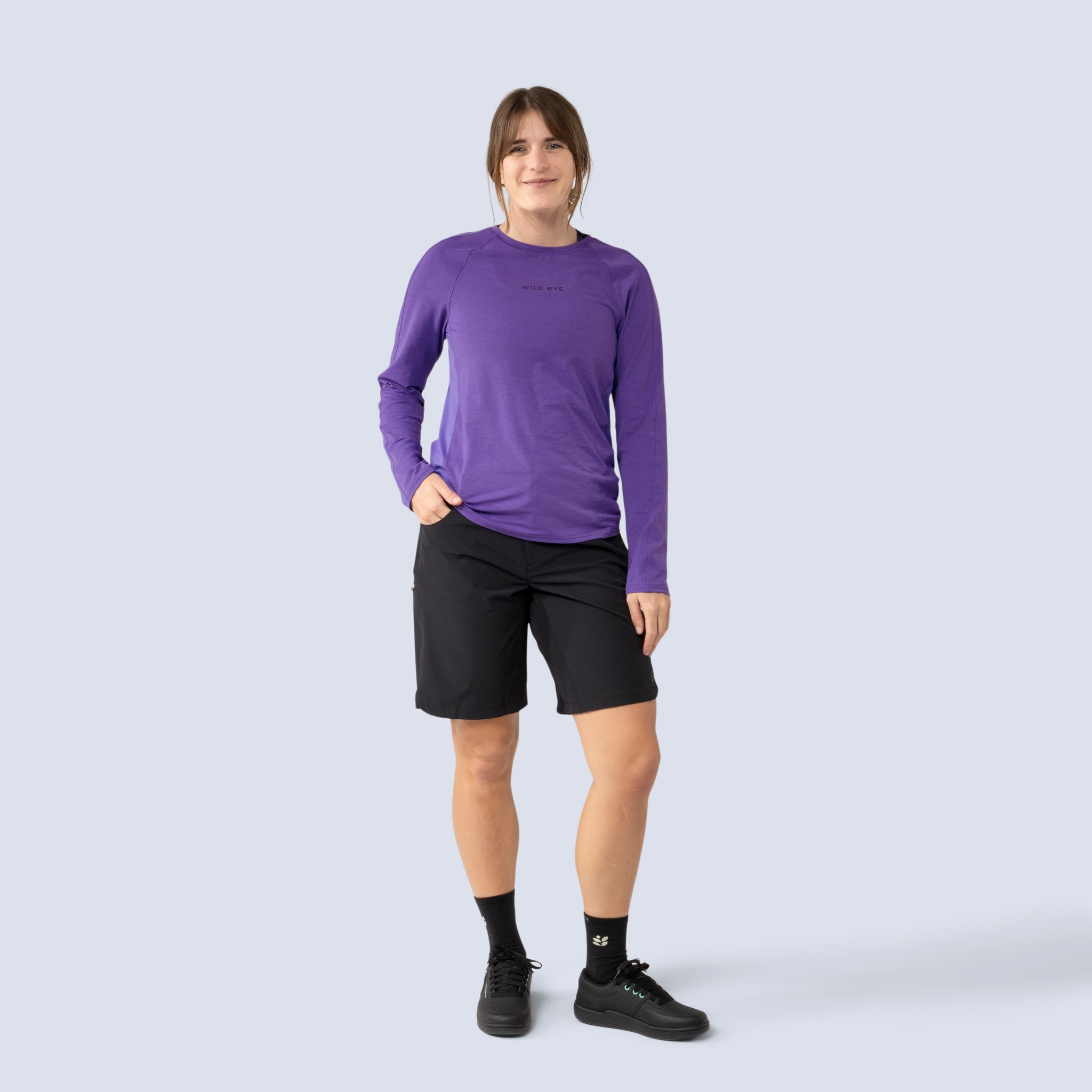 [Iris] Holly Jersey in Iris, on model front full body view