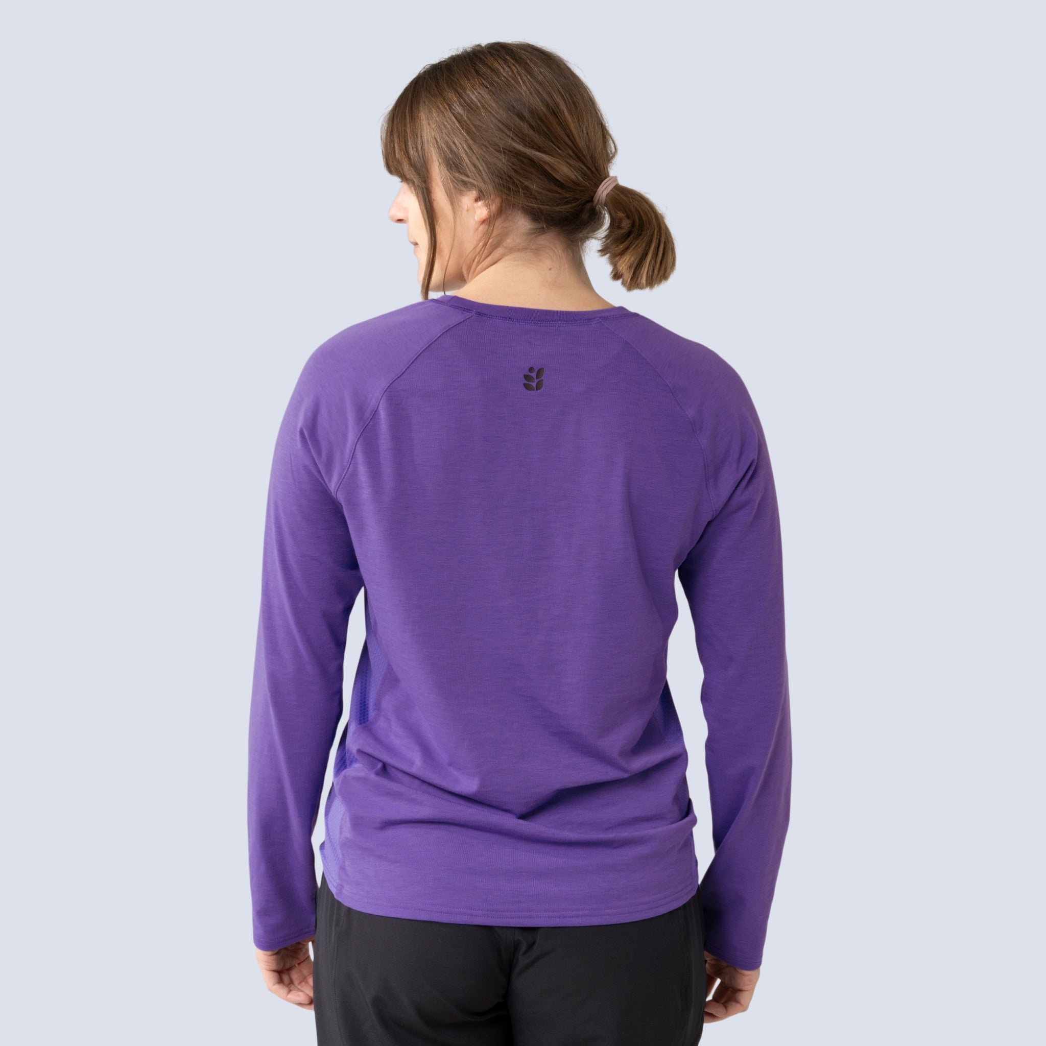 [Iris] Holly Jersey in Iris, on model back crop view