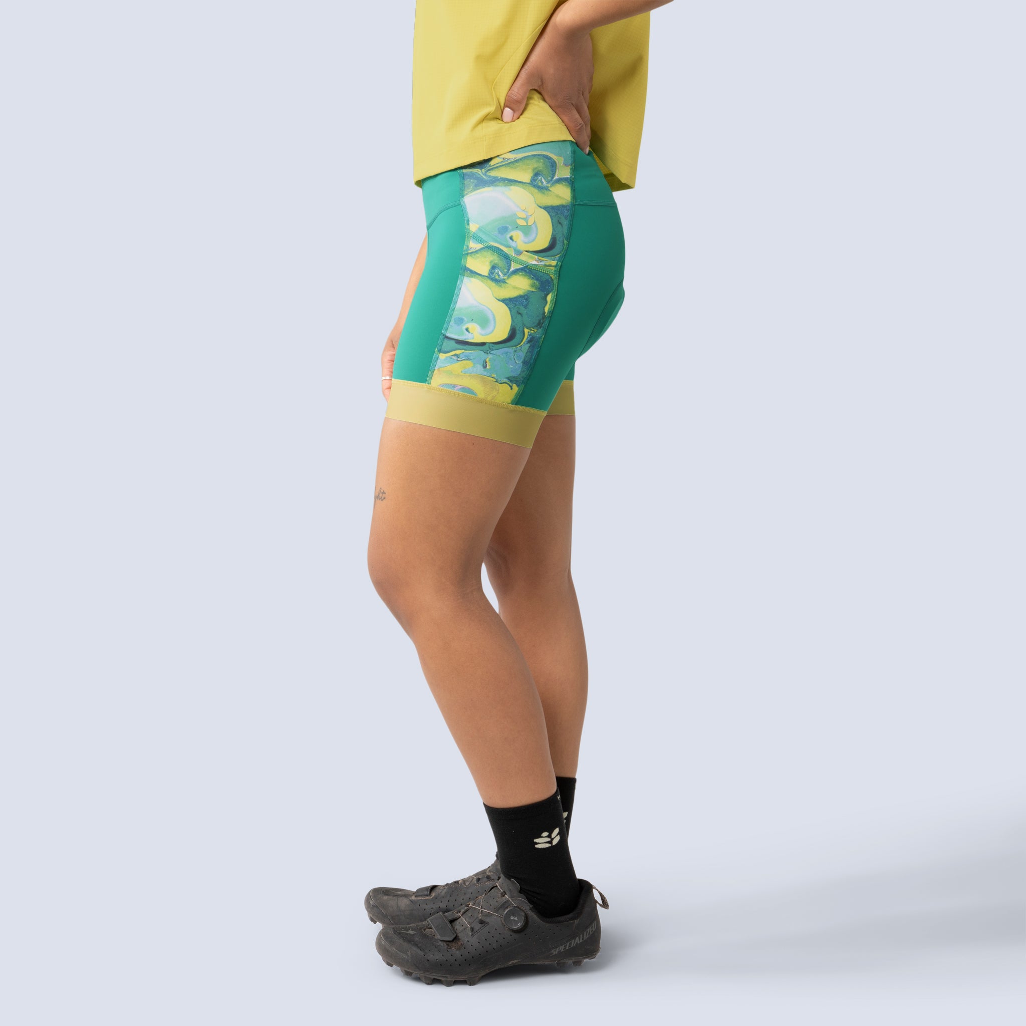 [Marble Blocked] Eleanor Chammy in marble blocked, on model side crop view