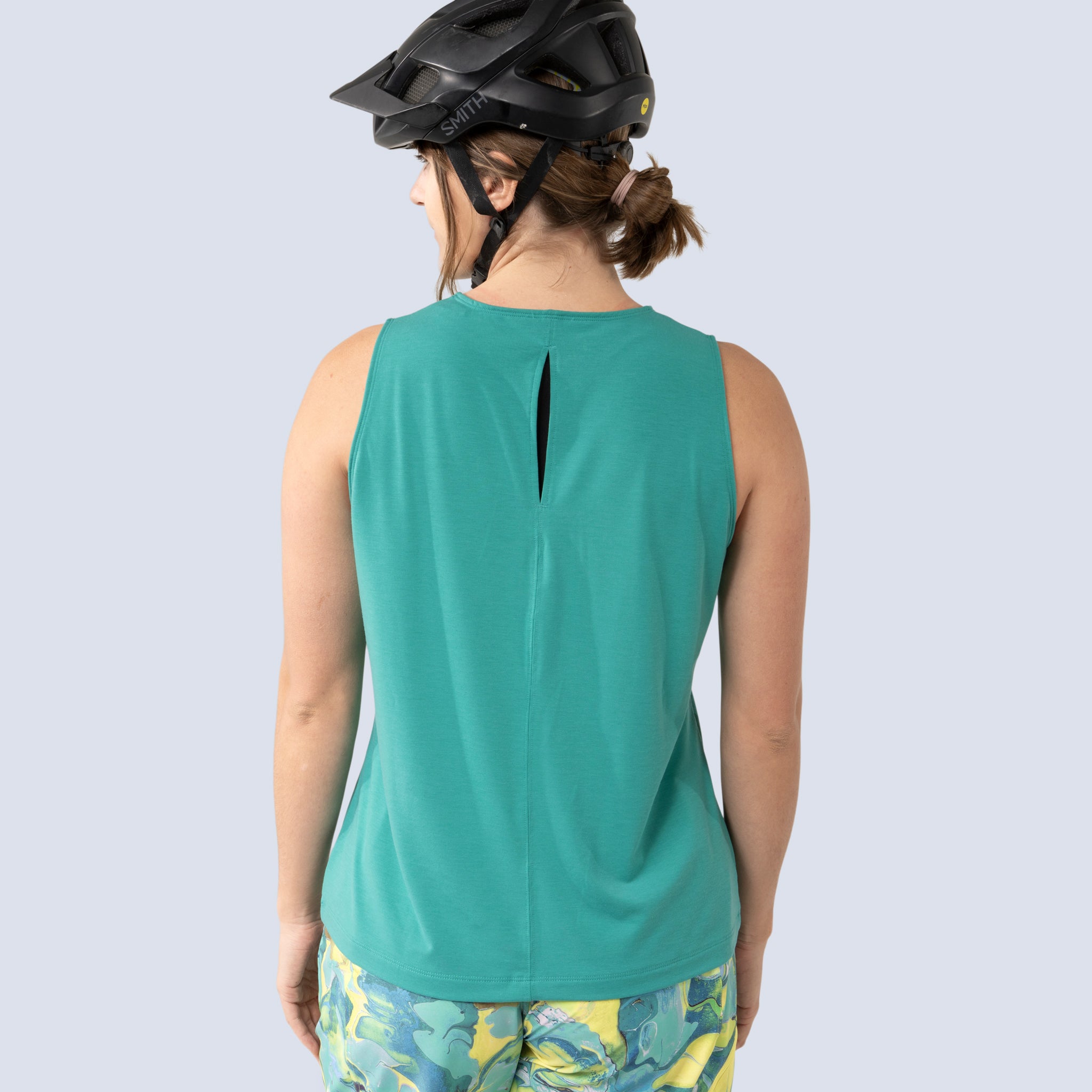 [Alhambra] Lola Muscle tank Alhambra green, on model back crop view