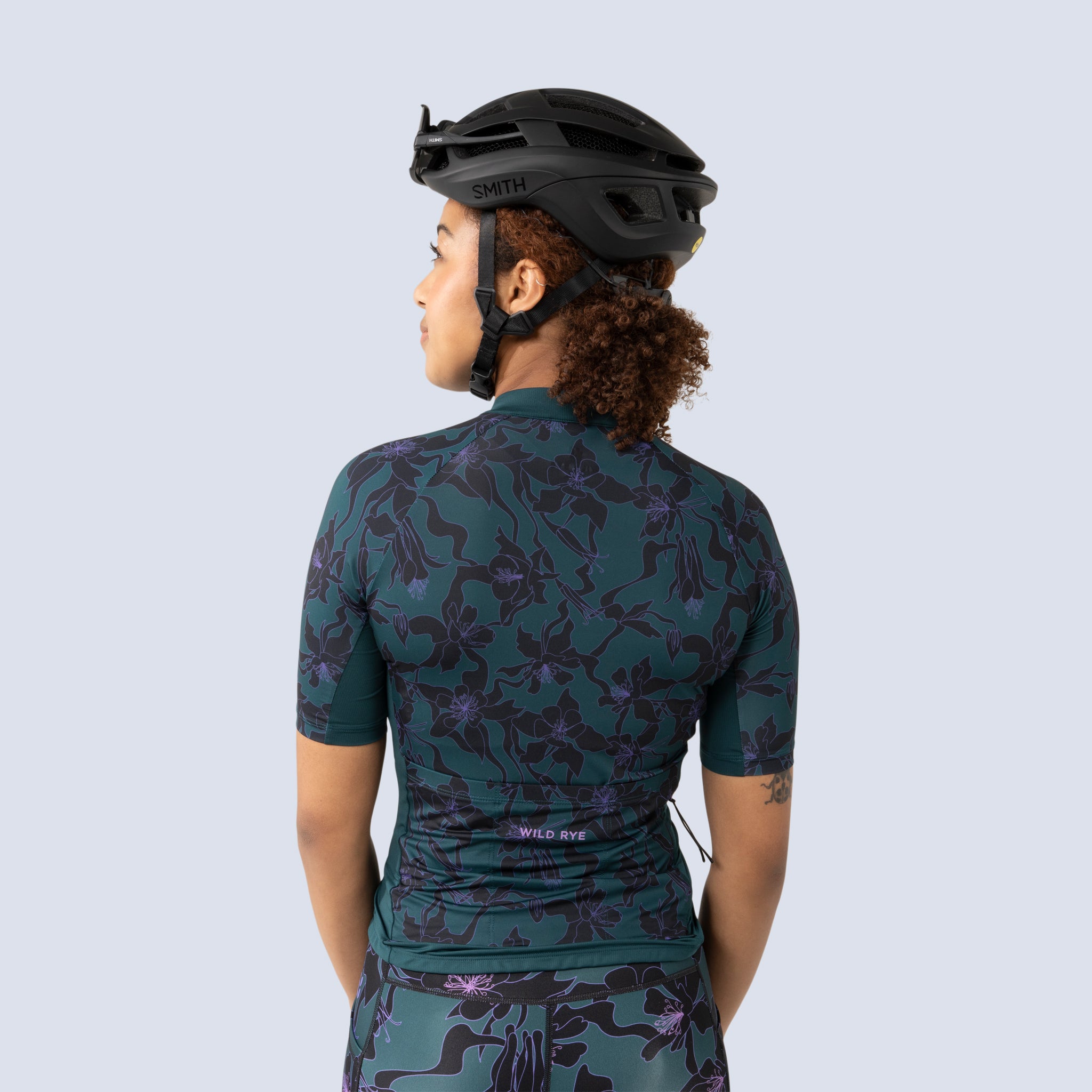 [Spruce Aquila Bloom] Gem Jersey spruce floral back crop on model