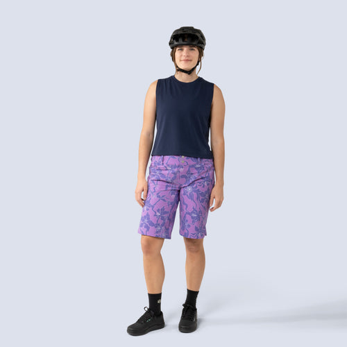 [Amethyst Aquila Bloom] Freel 12" bike short amethyst floral, on model front full body view