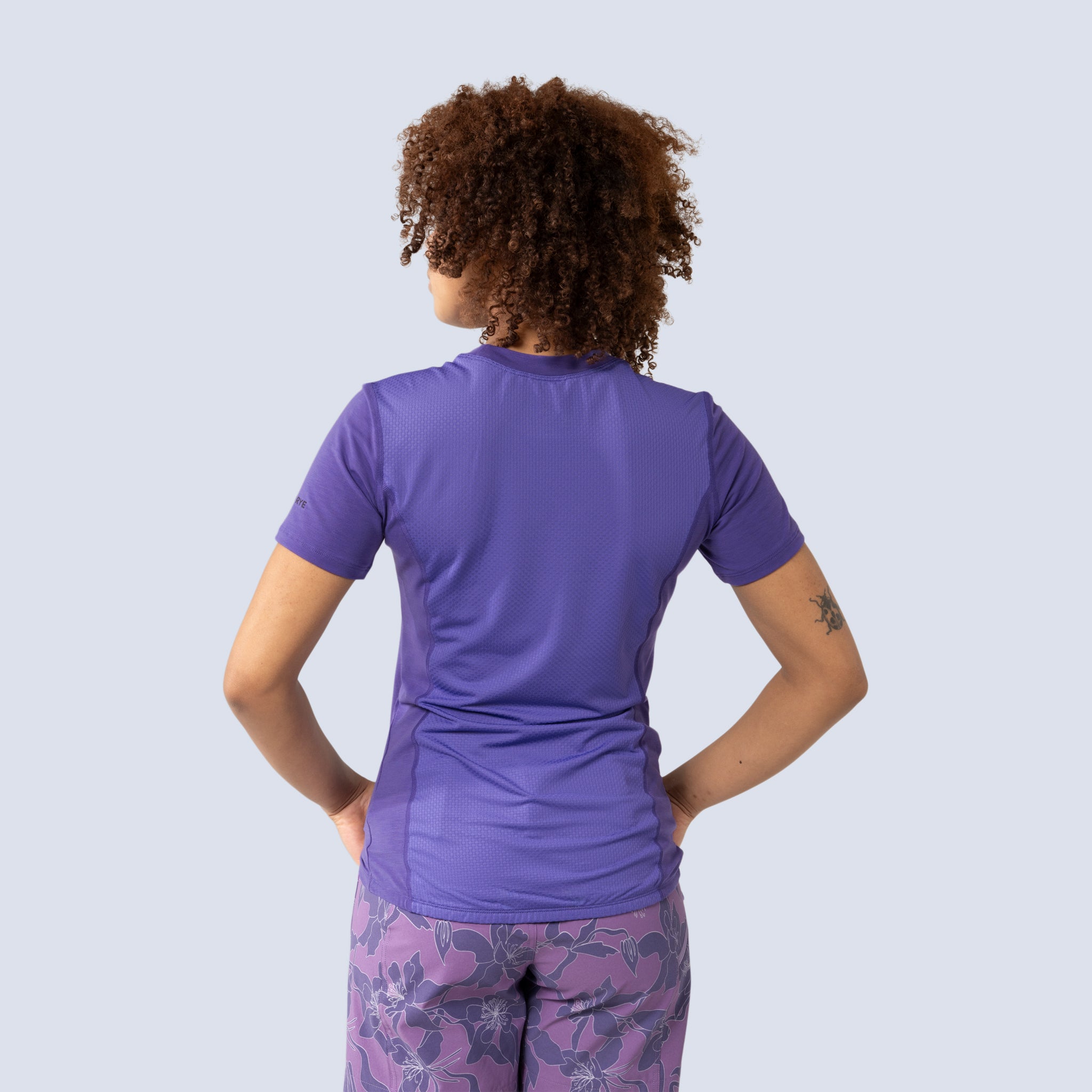 [Iris] Salida Jersey in iris, on model back crop view