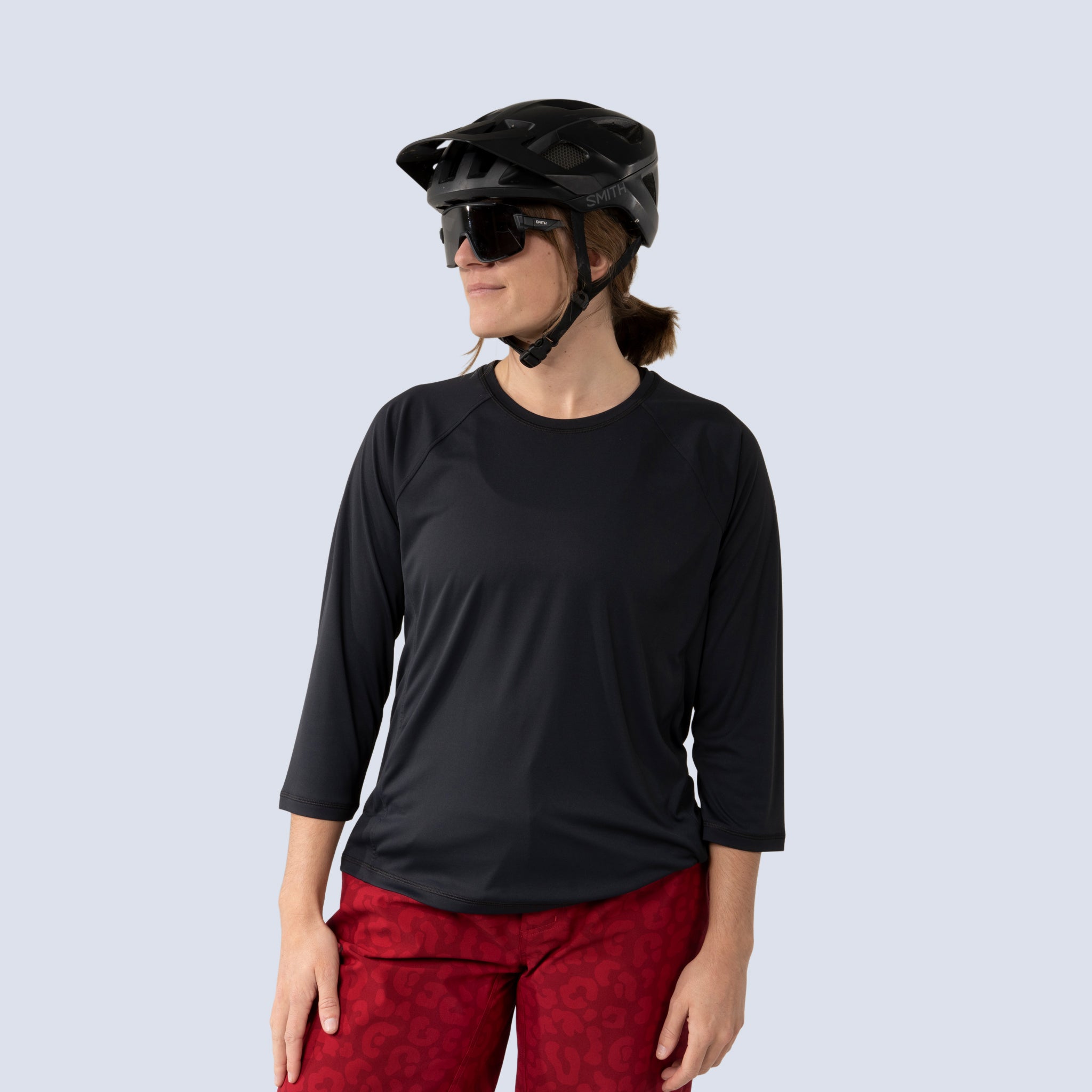 [Black] Sloane 3/4 MTB Jersey Black on model Front crop view