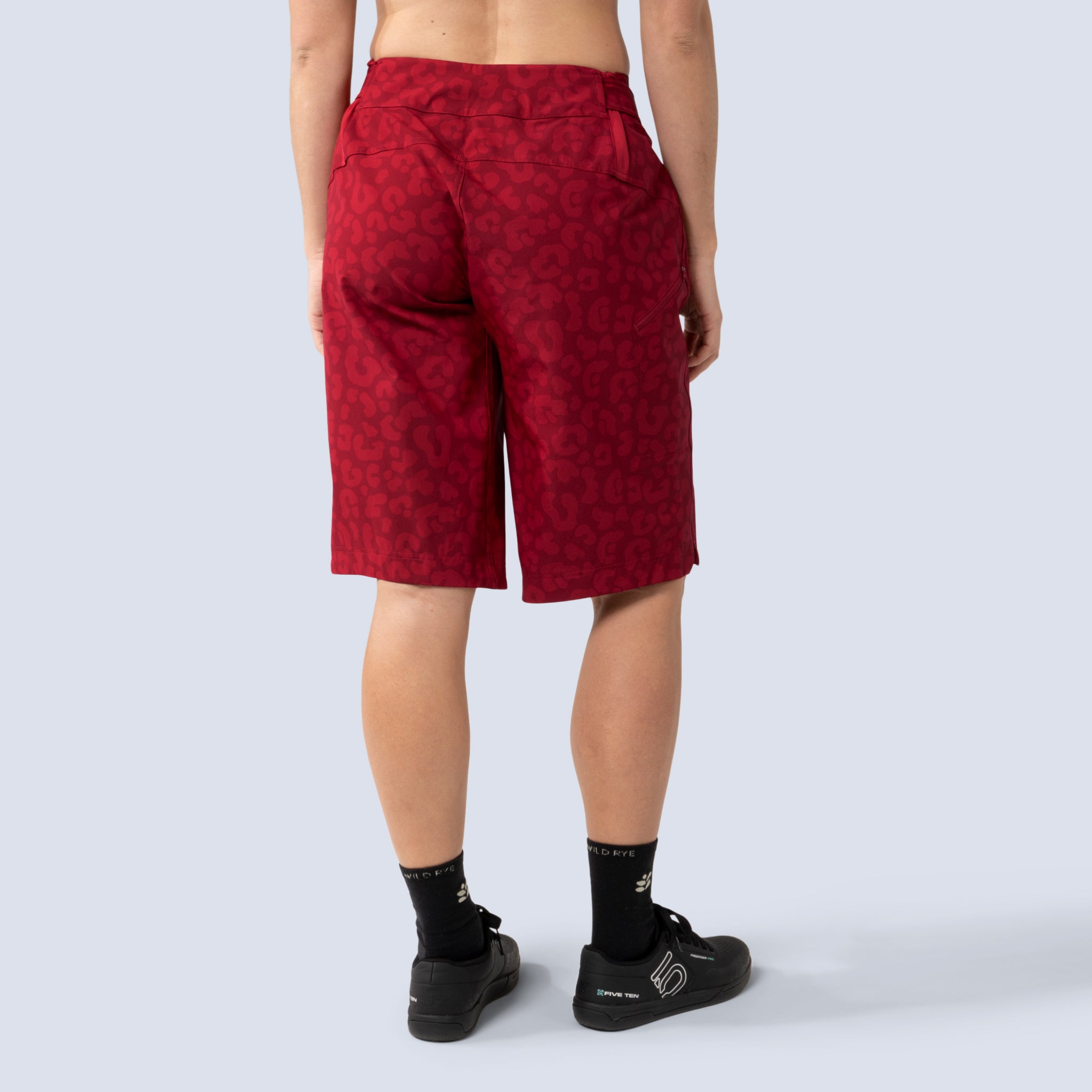 [Garnet Meow] Frankie 14.75" Short in Garnet Meow, on model back crop view