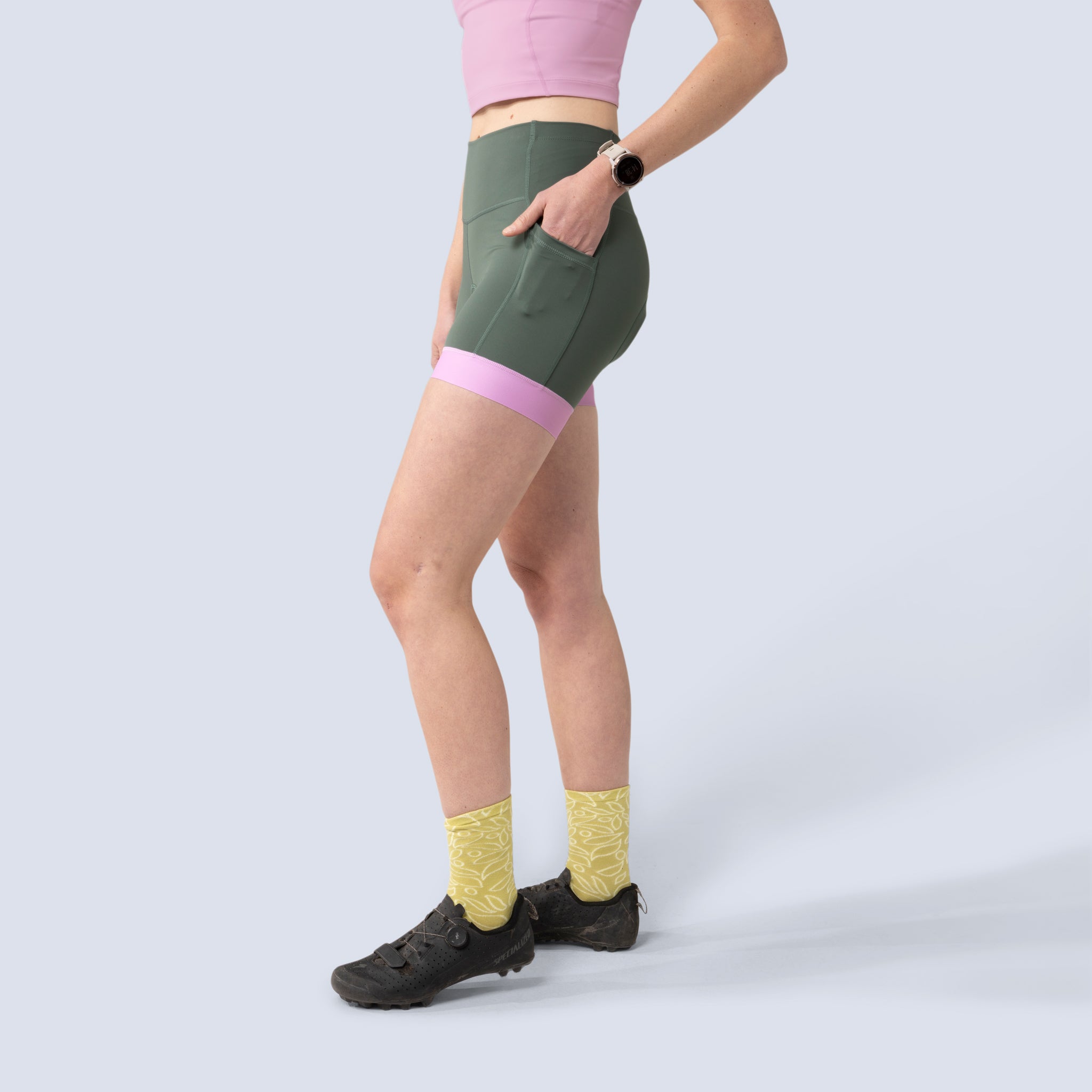 [Slate Green-Alpenglow] Eleanor Chammy in Slate Green-Alpenglow, on model side crop view