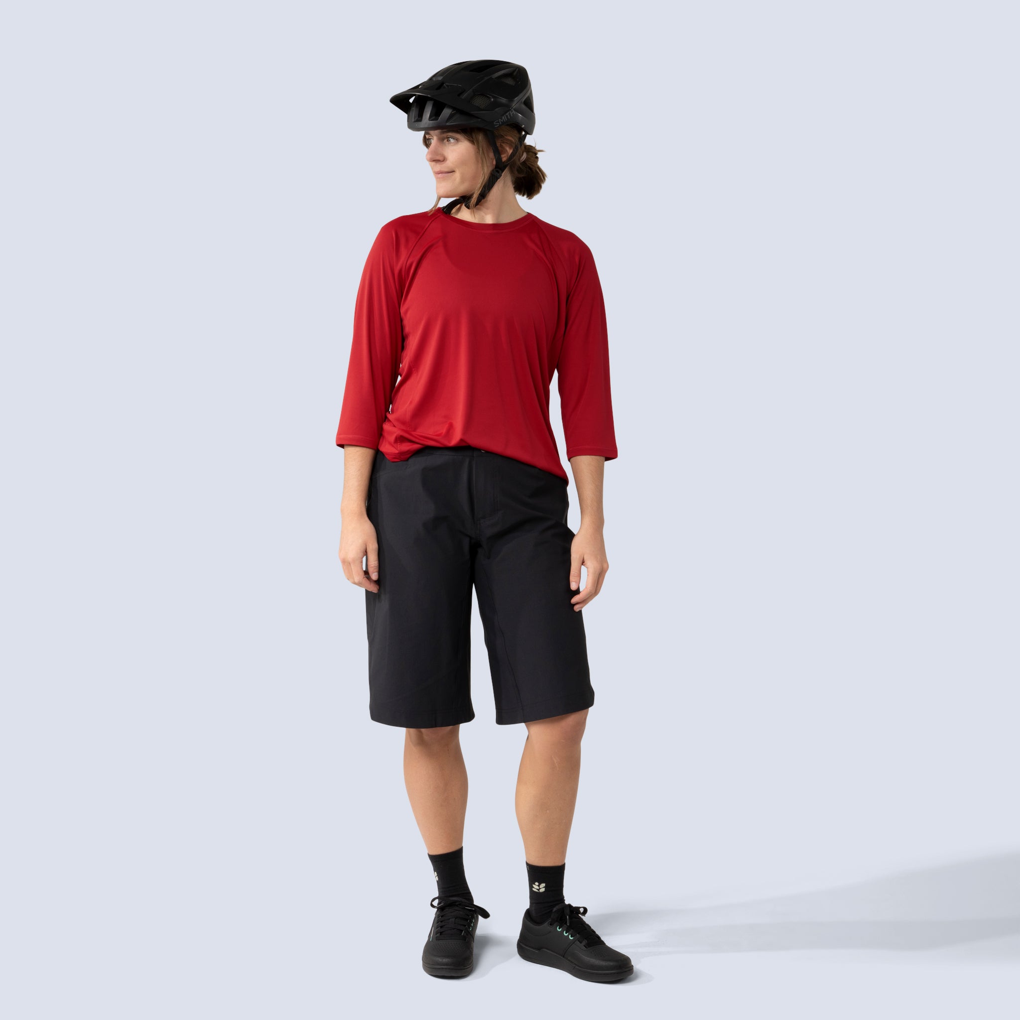 [Star Garnet] Sloane 3/4 MTB Jersey red on model full body view
