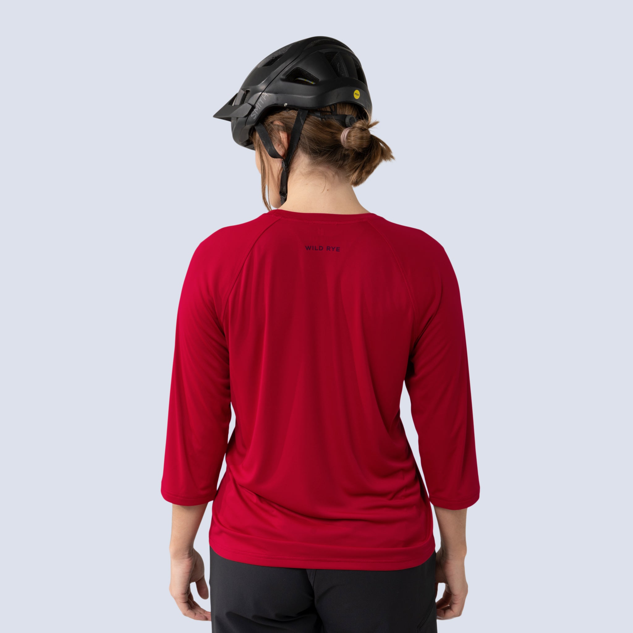[Star Garnet]  Sloane 3/4 MTB Jersey red on model back crop view