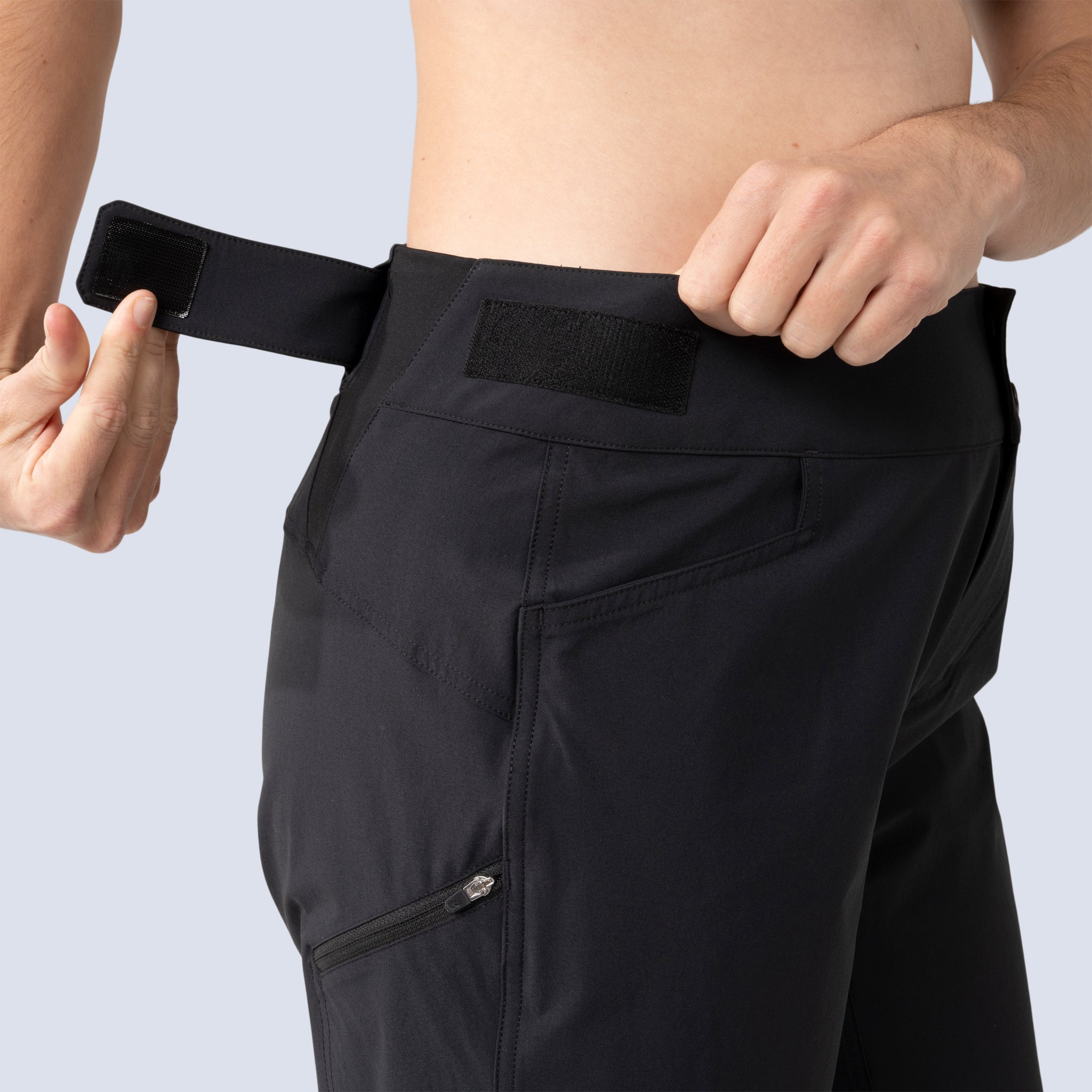 [Black] Frankie 14.75" Short in Black, waist adjustment detail