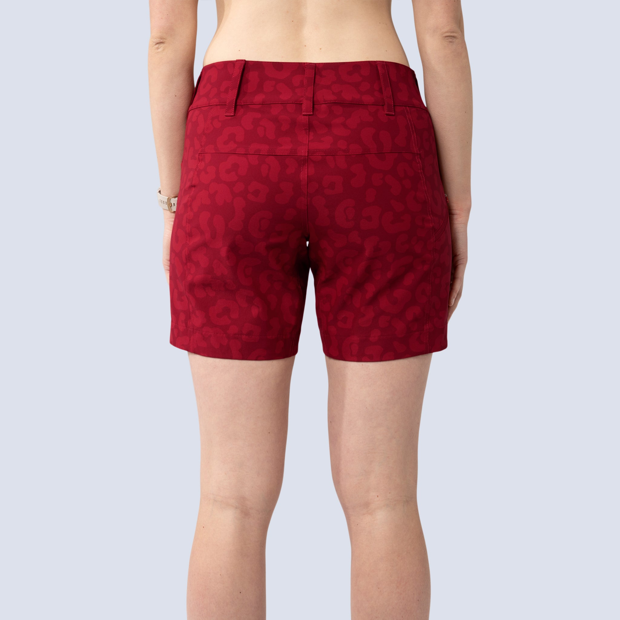 [Garnet Meow] Freda 7" Bike Short in garnet meow, on model back crop view