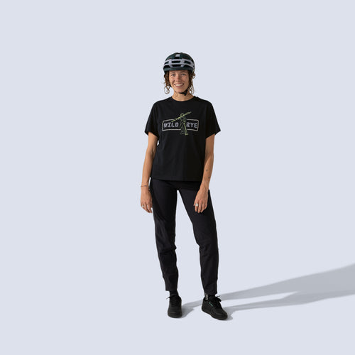 [Black] Freyah Pant Black front full body view