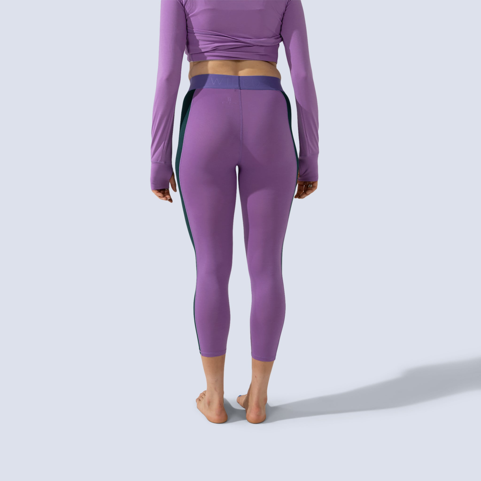 [Amethyst Blocked] amethyst blocked lite baselayer legging, on model back crop view