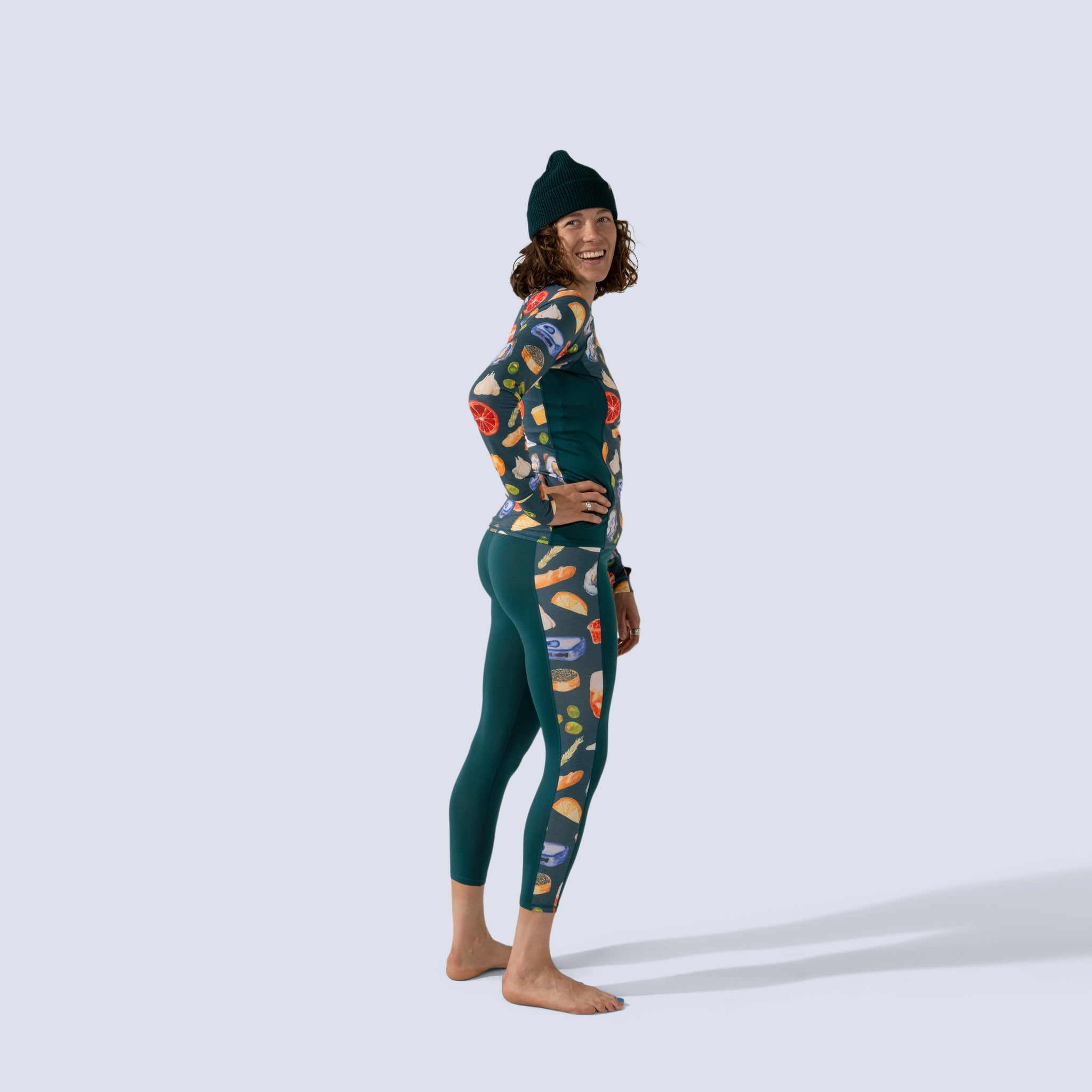[Spruce Spuntini] Bassett Legging Lite spruce spuntini on model, side full body view