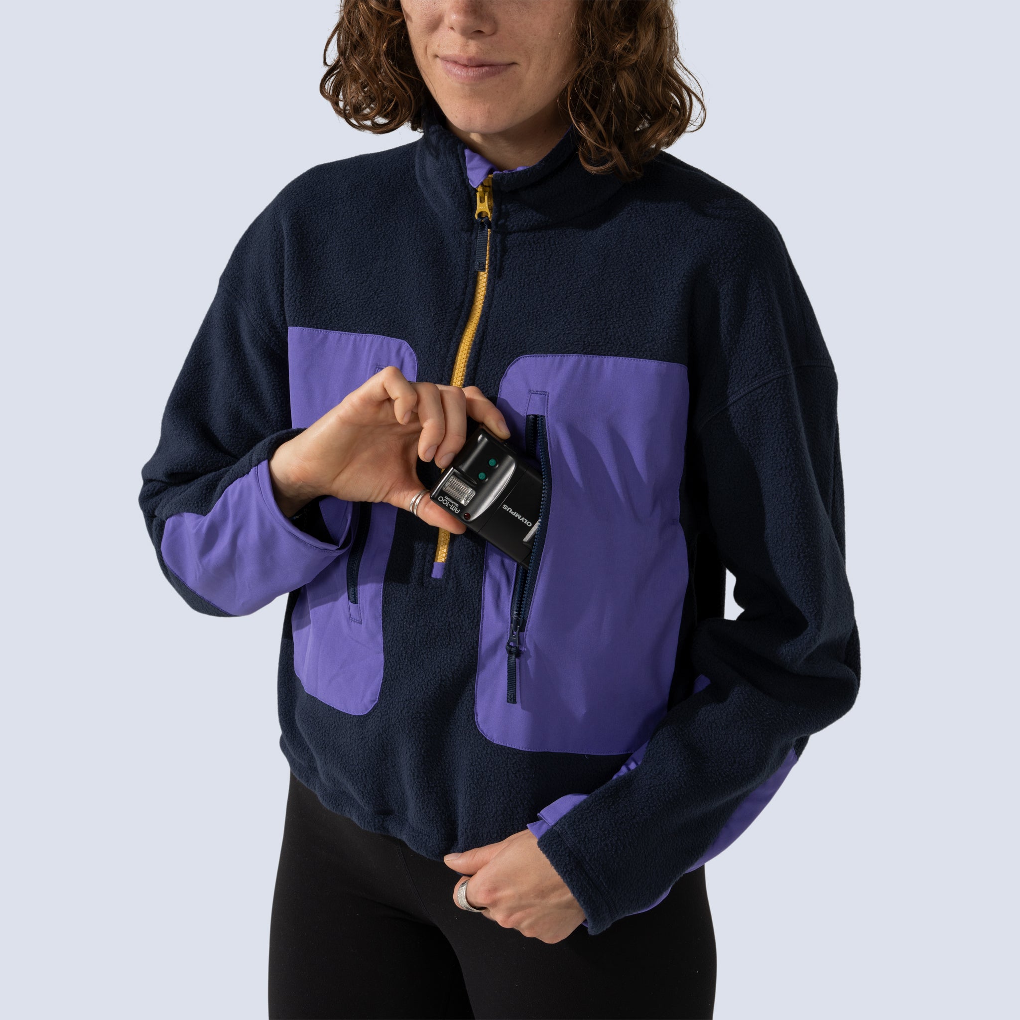 [Midnight] Danner 3/4 Zip Midnight front chest pockets detail