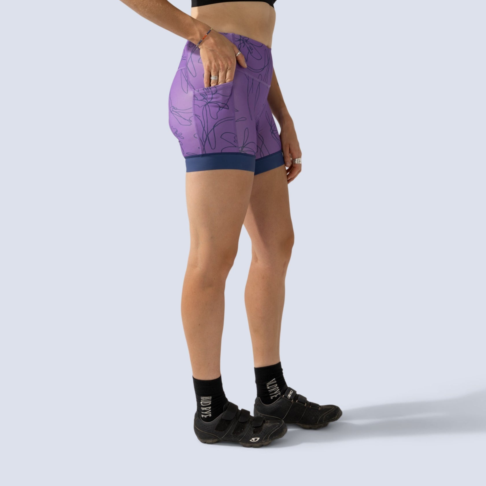 [Amethyst Contour] Eleanor Chammy Amethyst Contour side crop view