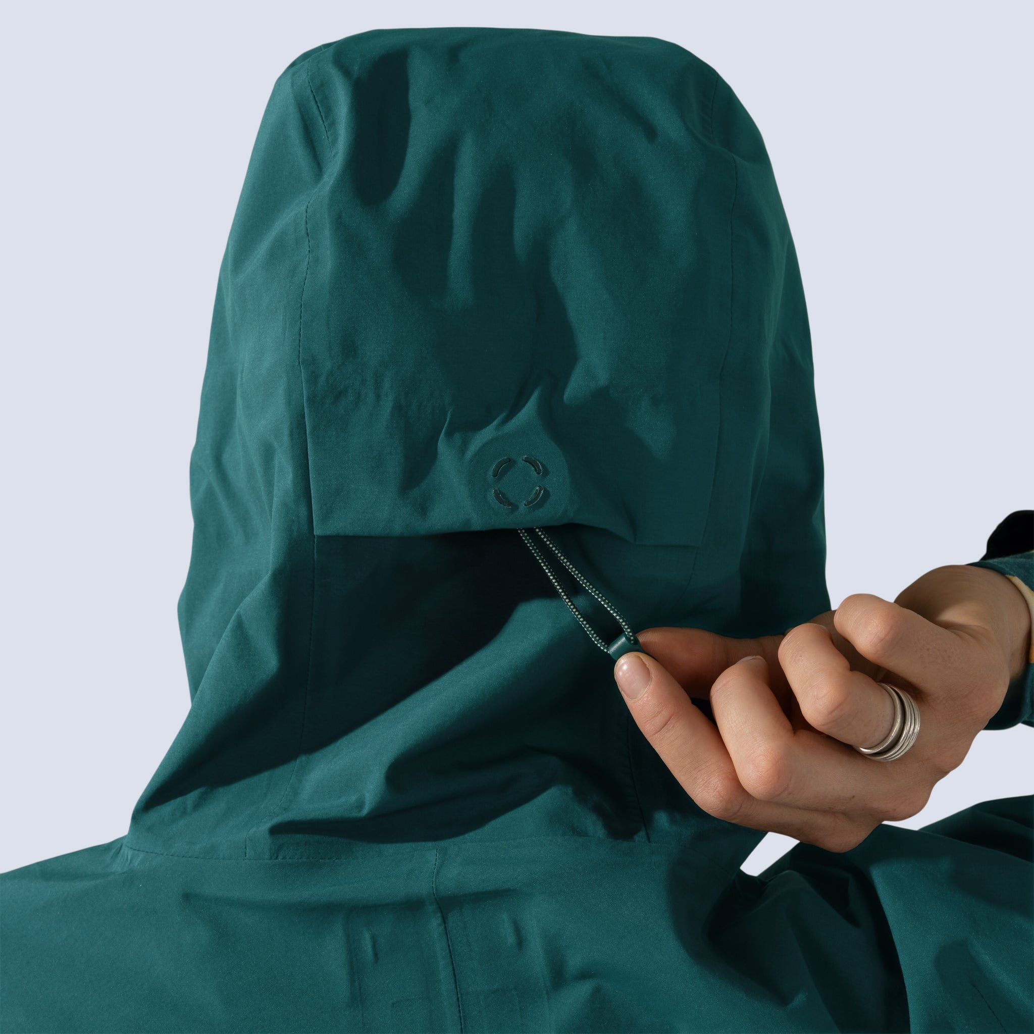 [Shaded Spruce] Heyburn 3L Jacket in shaded spruce, back hood cinch adjustment