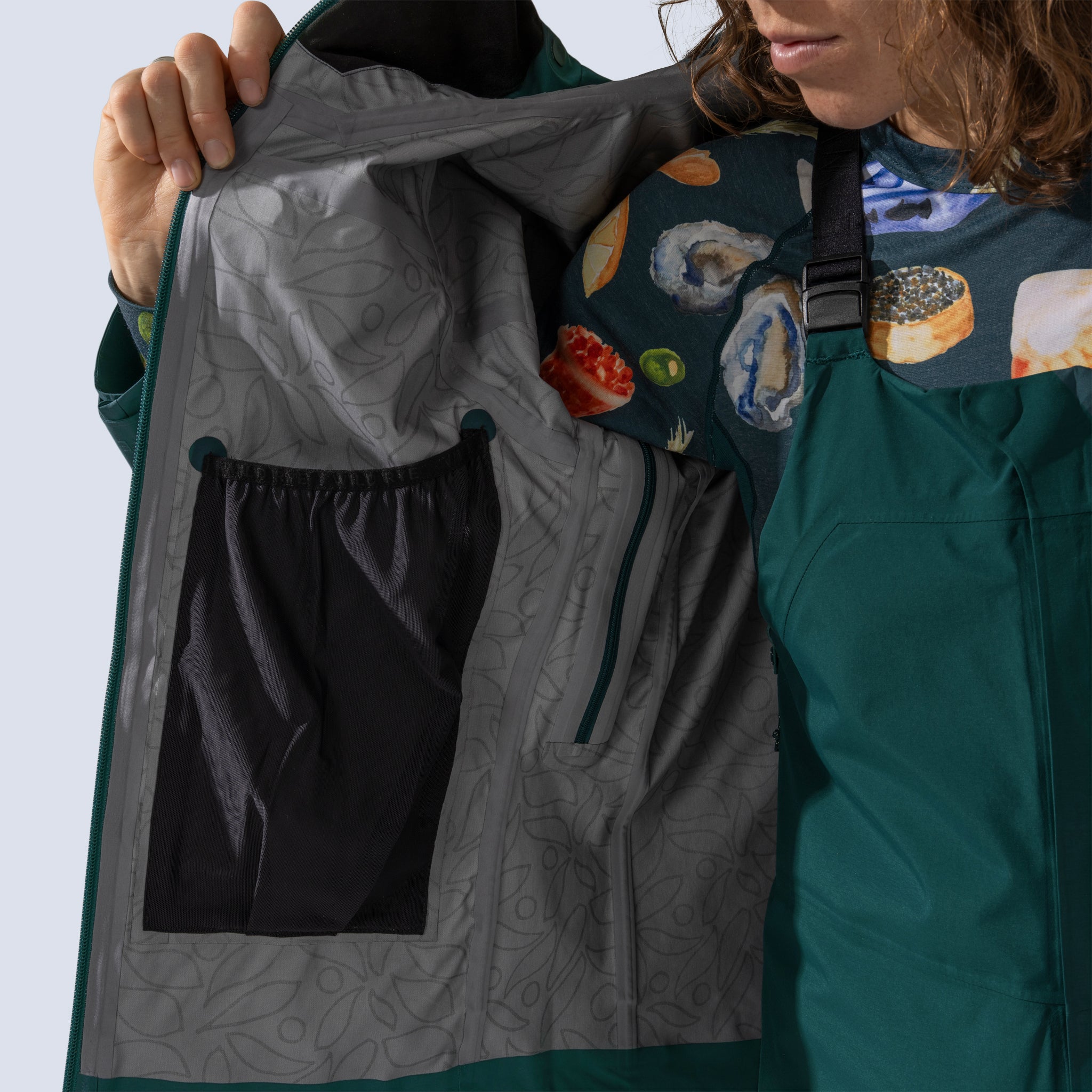 [Shaded Spruce] Heyburn 3L Jacket in shaded spruce, internal mesh stash pocket detail