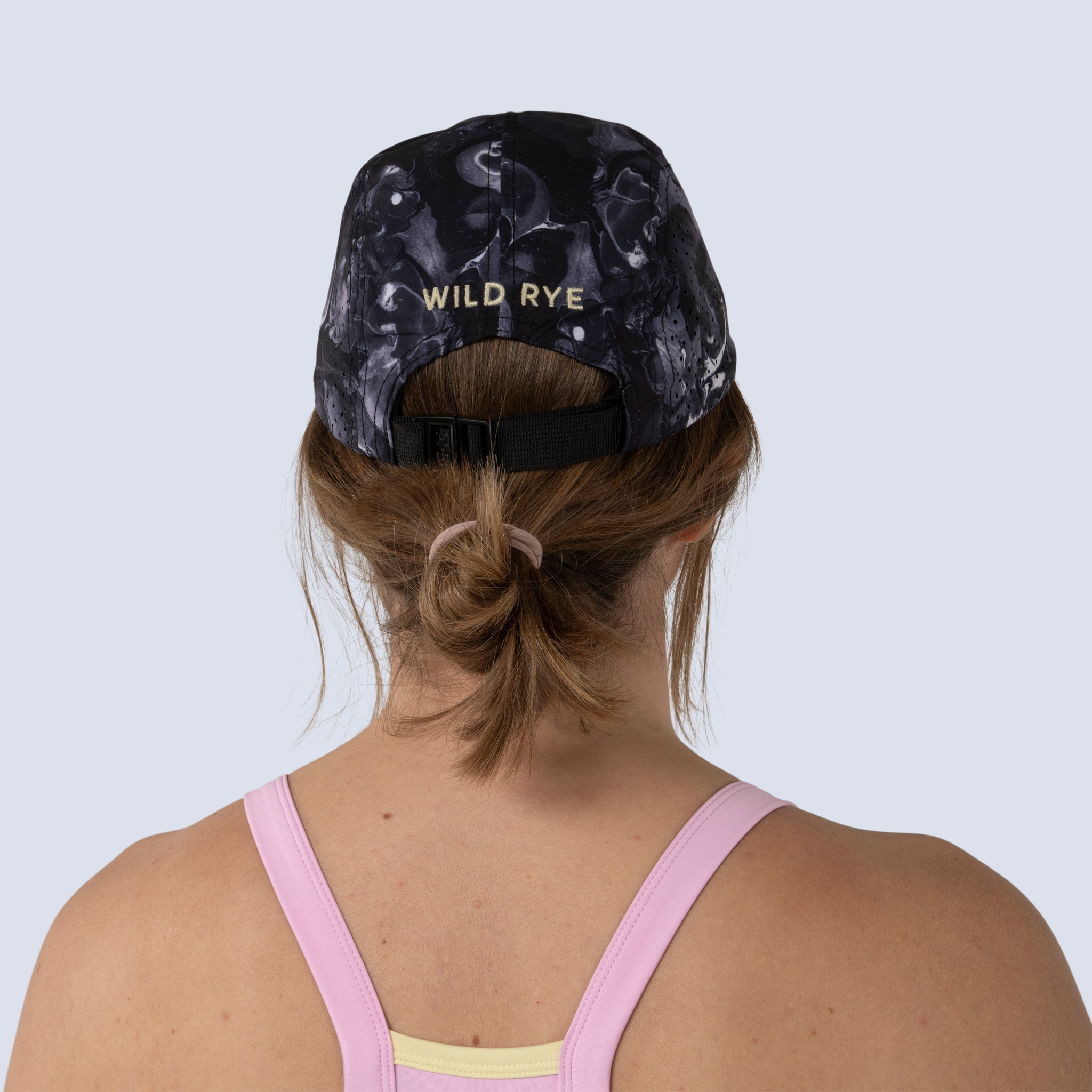 [Greyscale Marble] Pungo Cap in Greyscale Bloom, on model back view