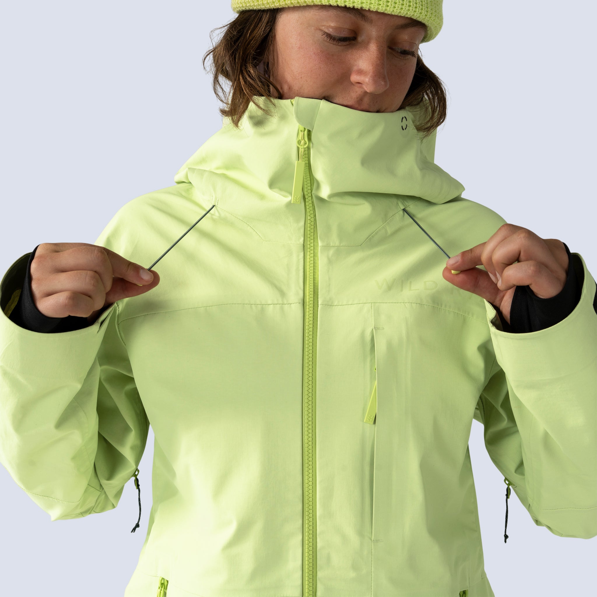 [Iced Matcha] Butterfield 3L jacket in iced matcha, front hood adjust detail