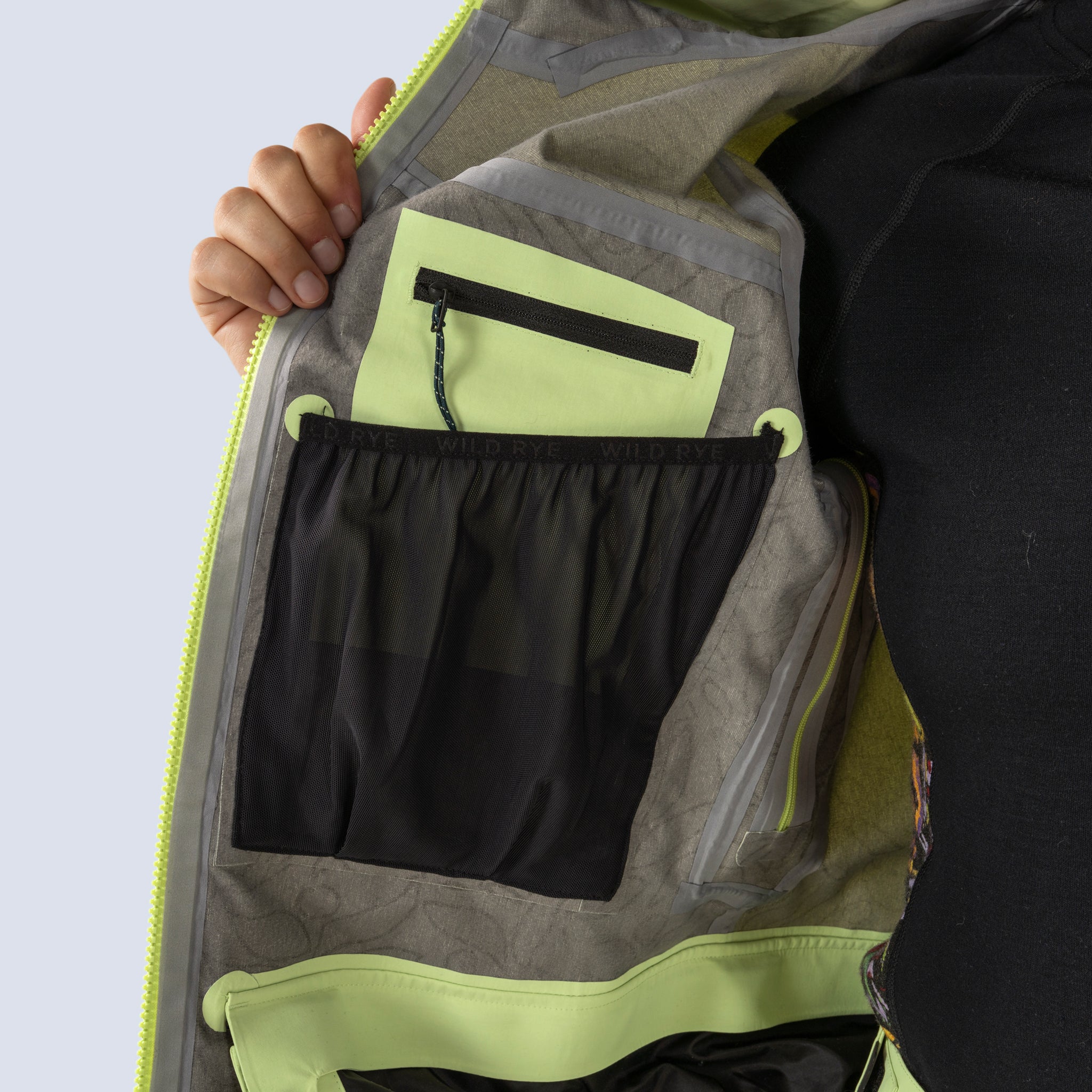 [Iced Matcha] Butterfield 3L jacket in iced matcha, interior zip pocket detail